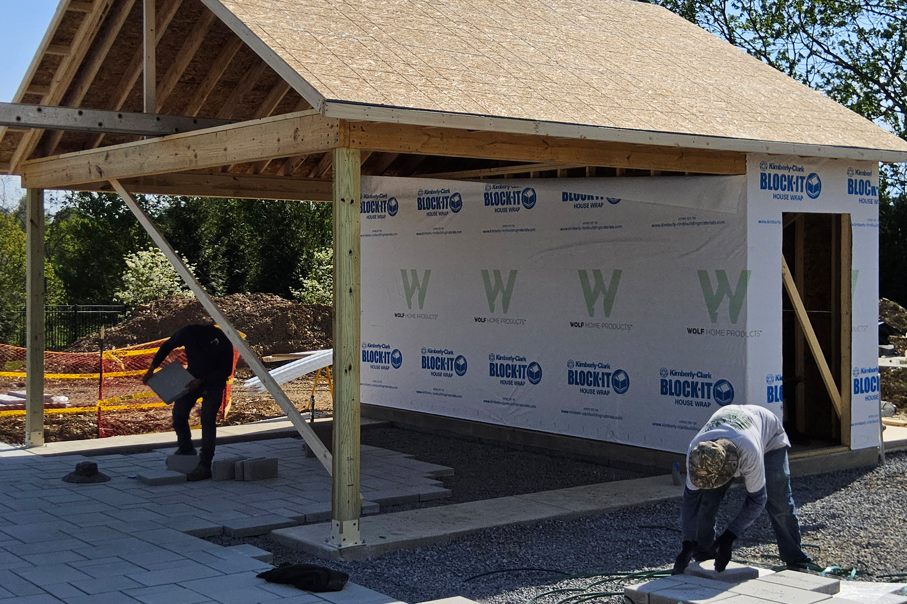 Why Smart Contractors Are Ordering Outdoor Structures Now (Before Summer Backlogs Hit)