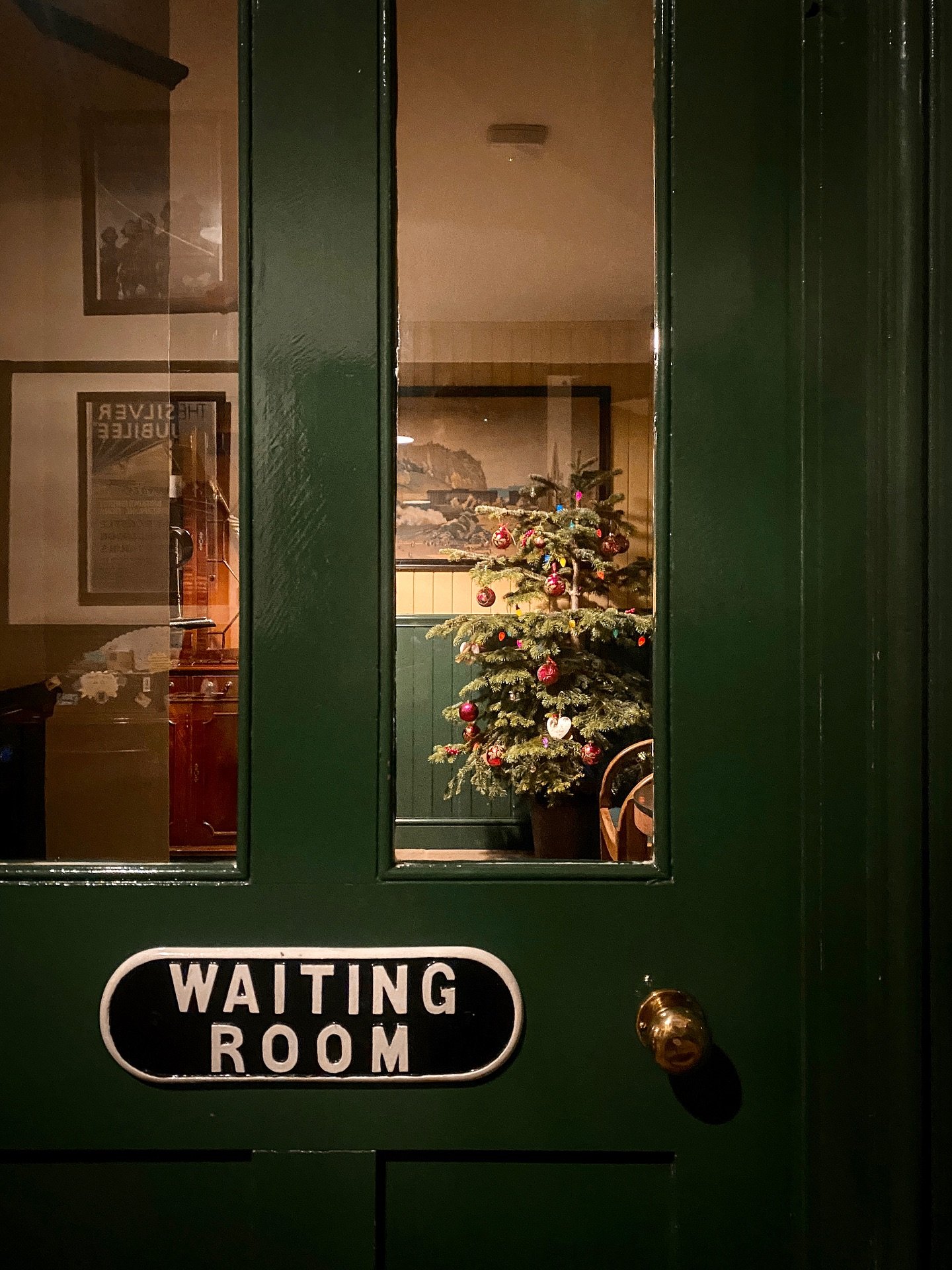 Me waiting for Xmas&hellip; I am that annoying person who&rsquo;d have Christmas music playing in the studio in November but this year will be my first Christmas as my own boss so sadly no colleagues to annoy with Christmas playlists 😝 Last year my 