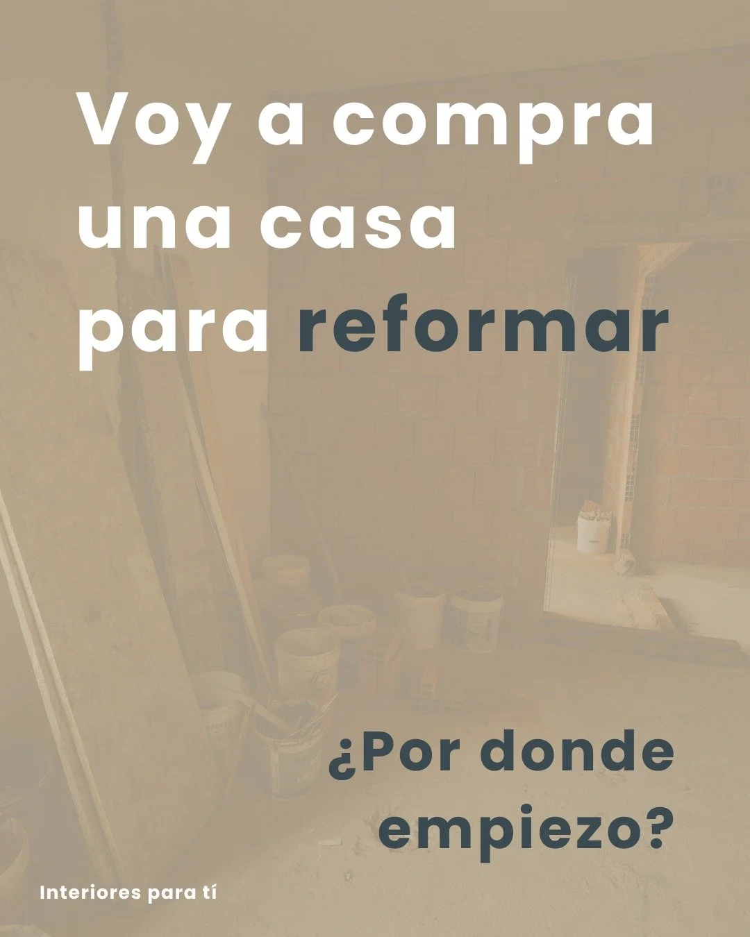Si te has decidido por comprar una casa para reformar:
Tienes que tener en cuenta varios aspectos que te cuento en este carrusel.
S&iacute;, suena agobiante pero hacerlo, junto otros m&aacute;s, har&aacute; que la elecci&oacute;n y la reforma sean ad