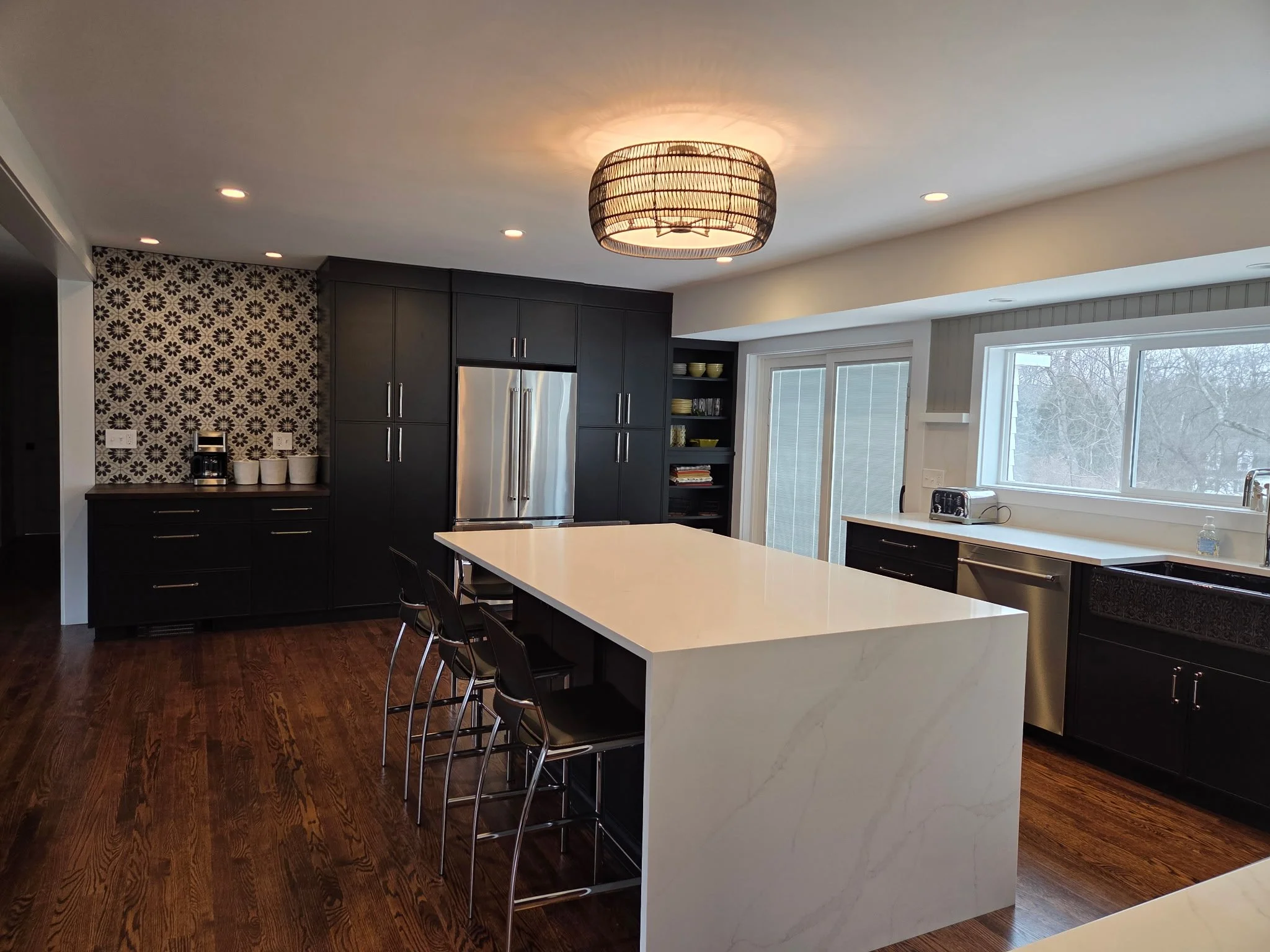 Remodeled modern kitchen in Easton, CT