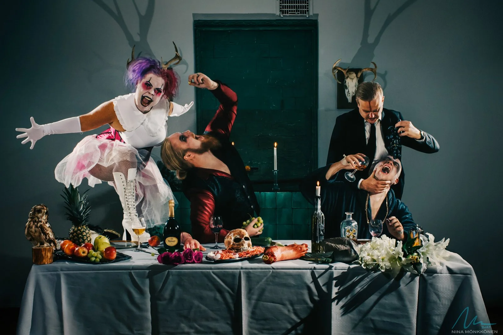 DSA:n bändiyhteisön jäsen Endless Exam