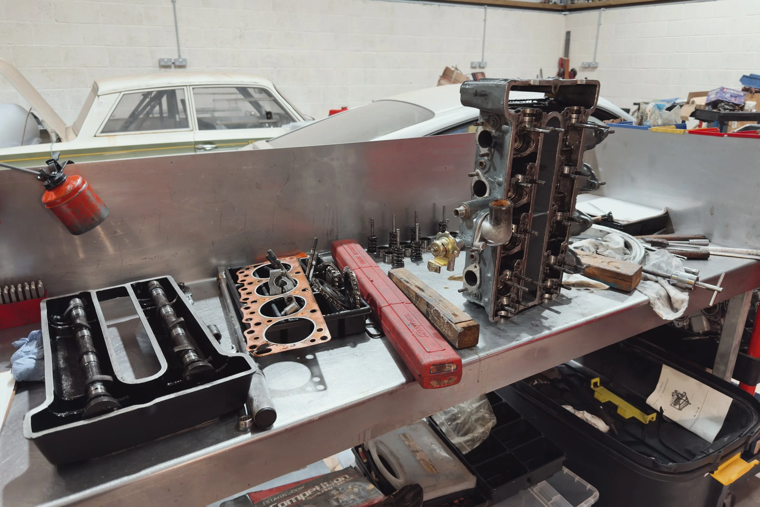 Engine apart at JS Motorsport