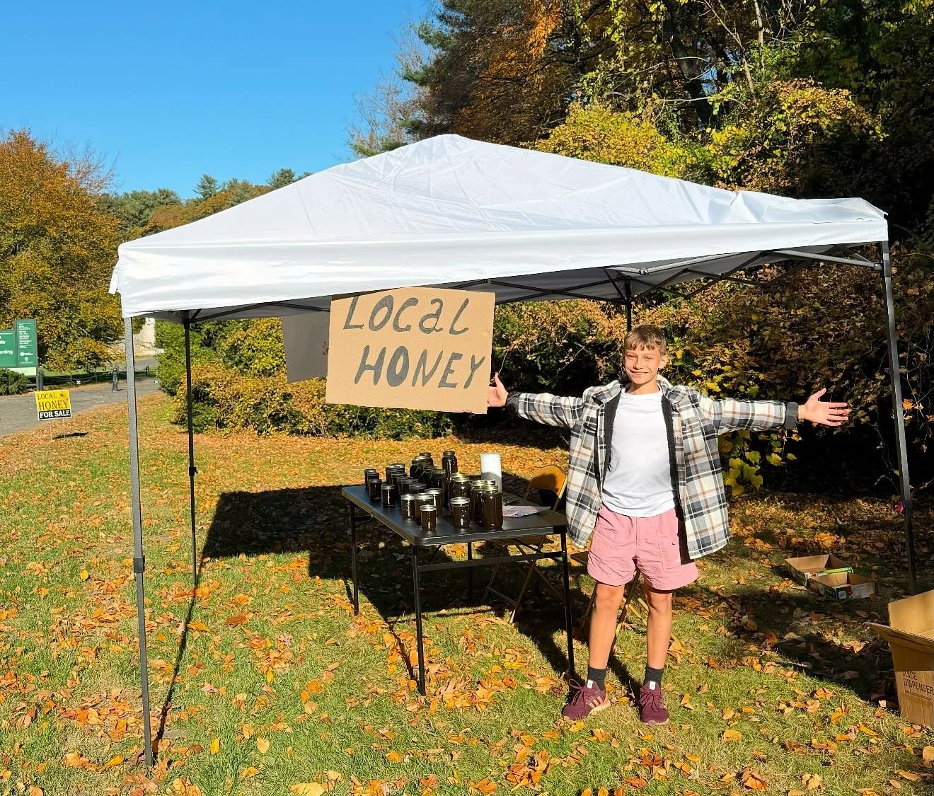 #localhoney#longisland#plantingfields#youngentrepreneur#youngentrepreneurs#newyork#honeybusinessgrowth#healthyfood#wholefoods#honeysupply