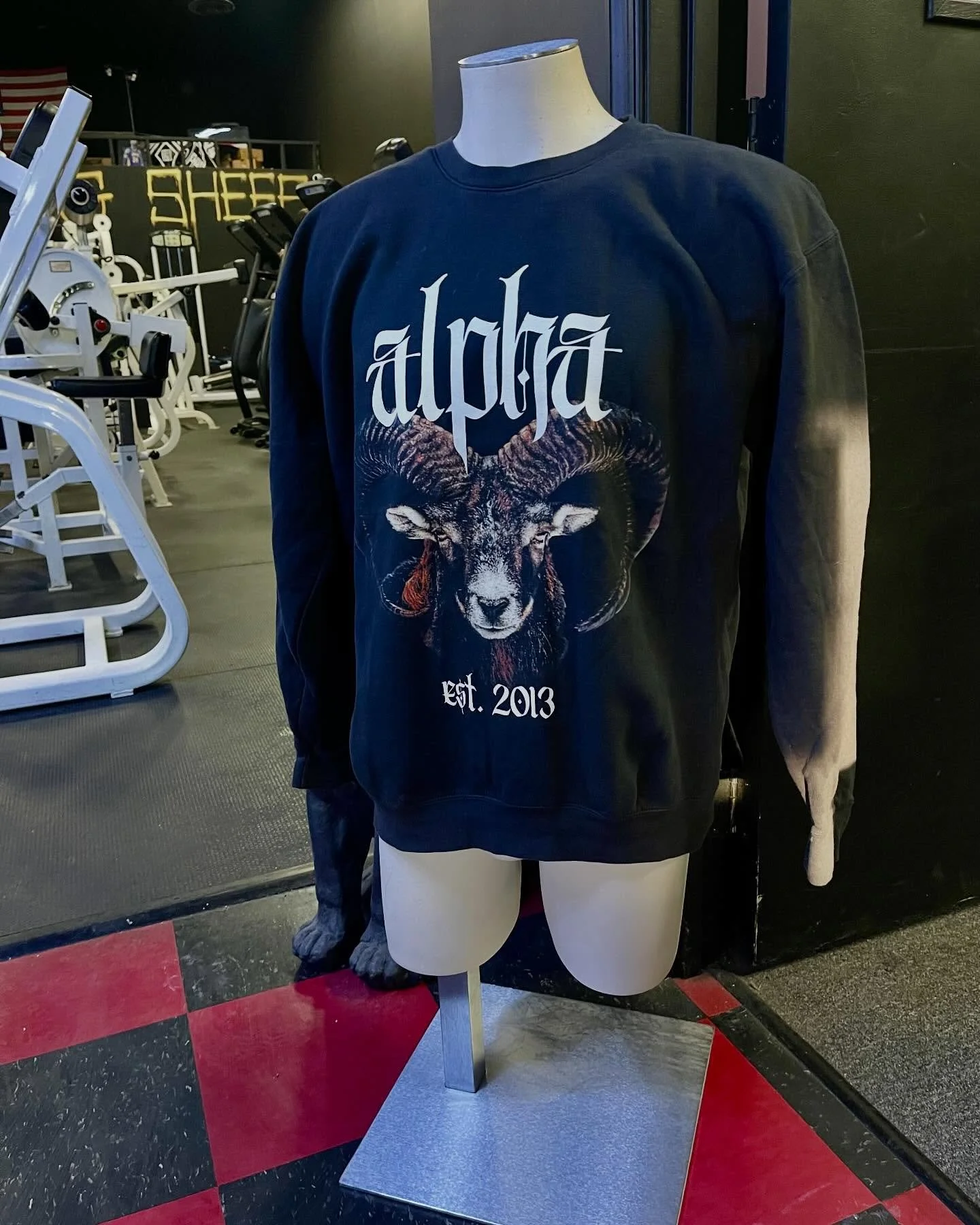 NEW CREW NECKS JUST DROPPED 🔥
Comfort for the grind.
Available now&mdash;don&rsquo;t sleep on these. 💪