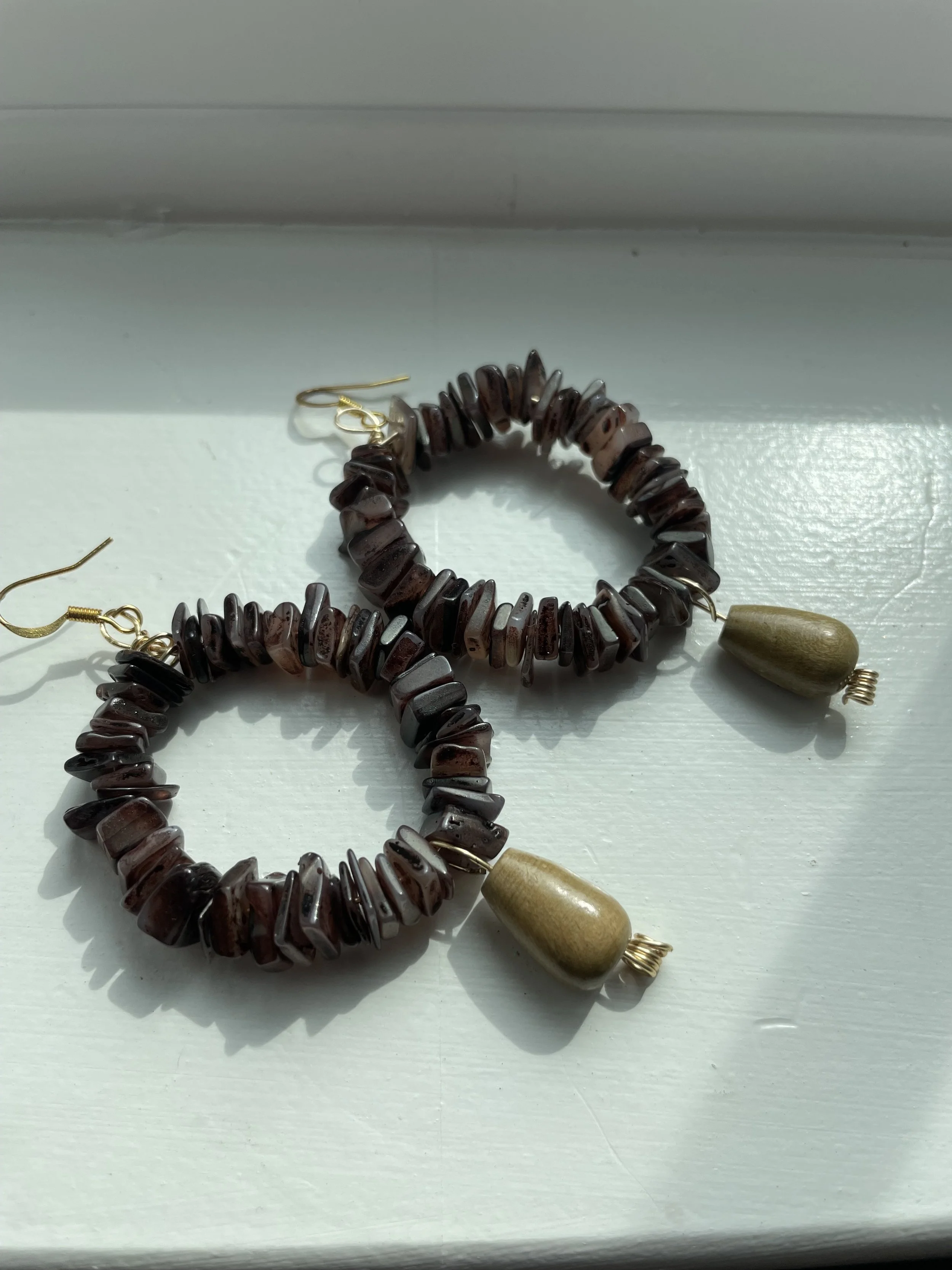 Handcrafted Brown Seashell Chip Hoop Earrings with Teardrop Accent