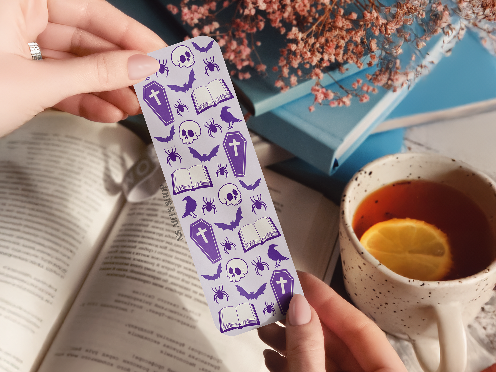 horrorreview-bookamrk-png.png