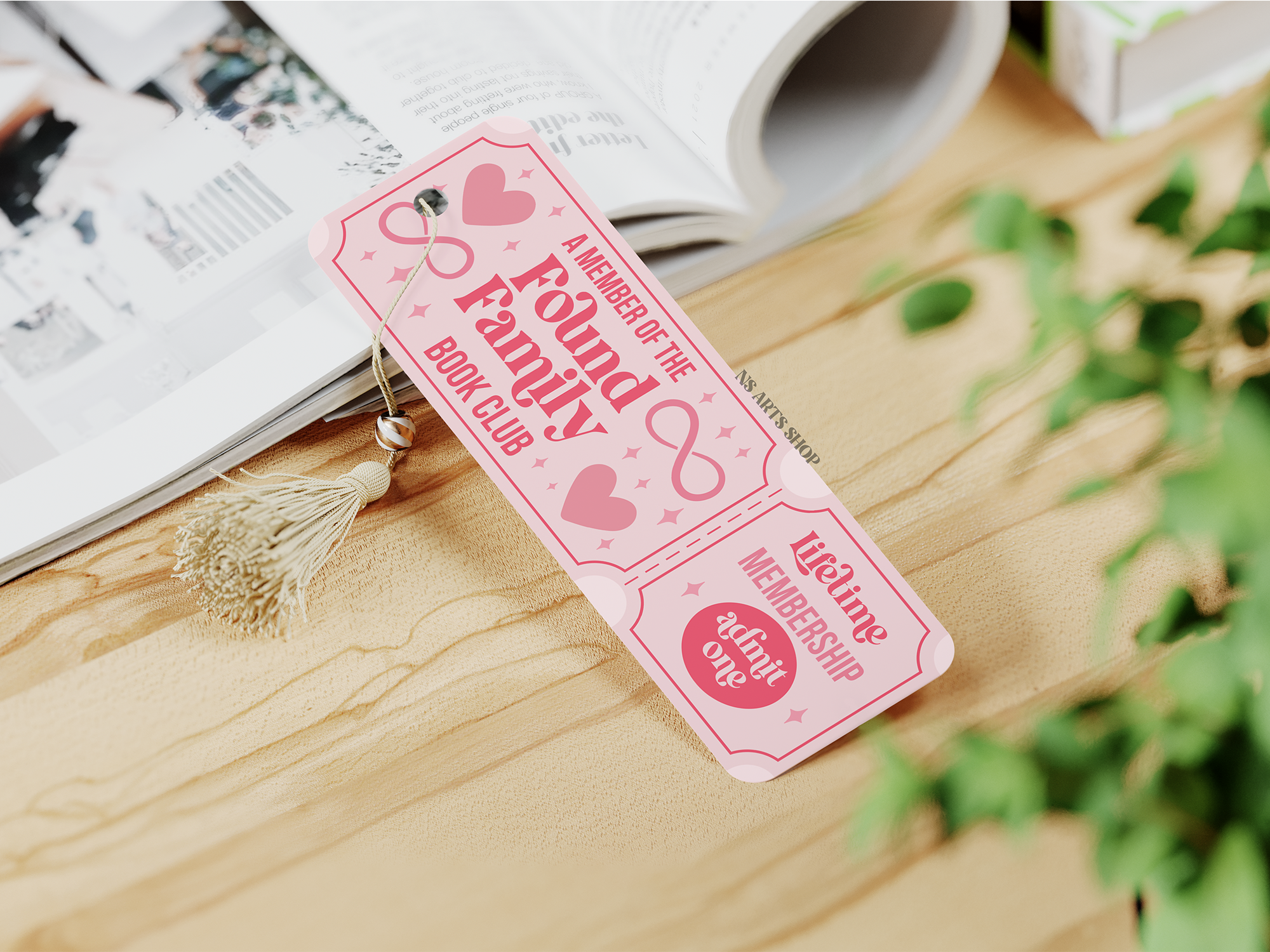 found-family-svg-bookamrk.png