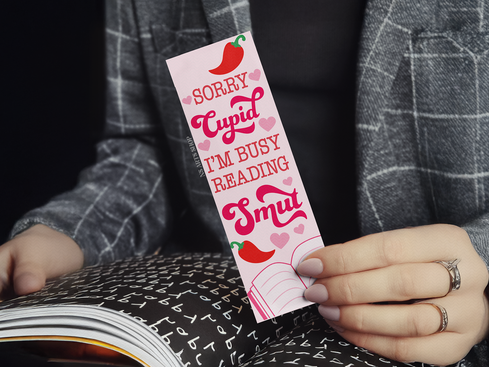 busy-reading-smut-svg.png