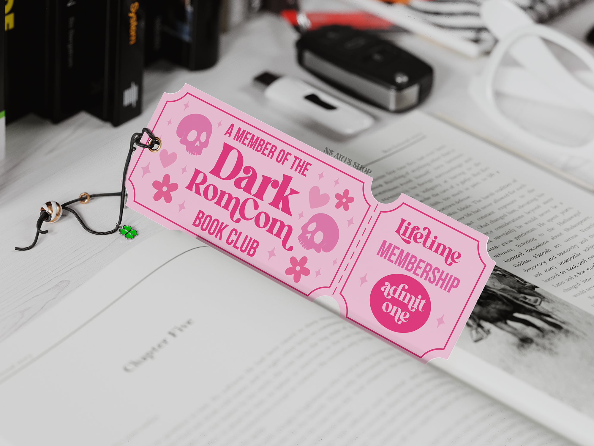 dark-romcom-svg-bookmark.png