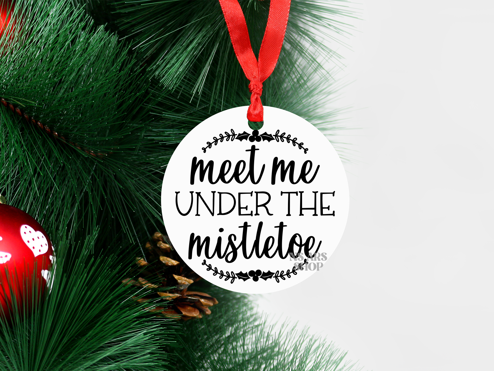 meet-me-under-the-mistletoe-svg.png