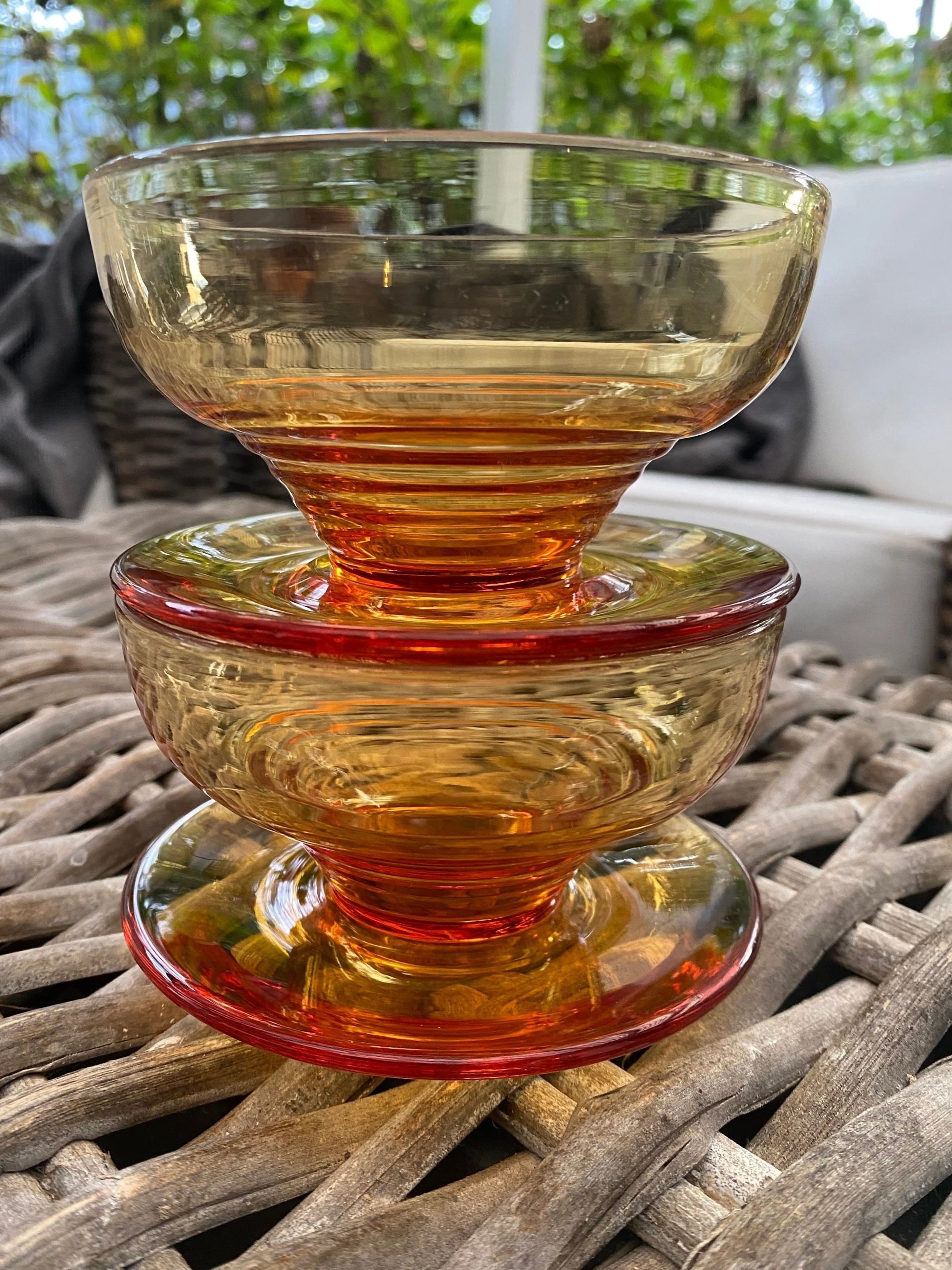 Stacked view of both dishes showcasing Stratford ring pattern