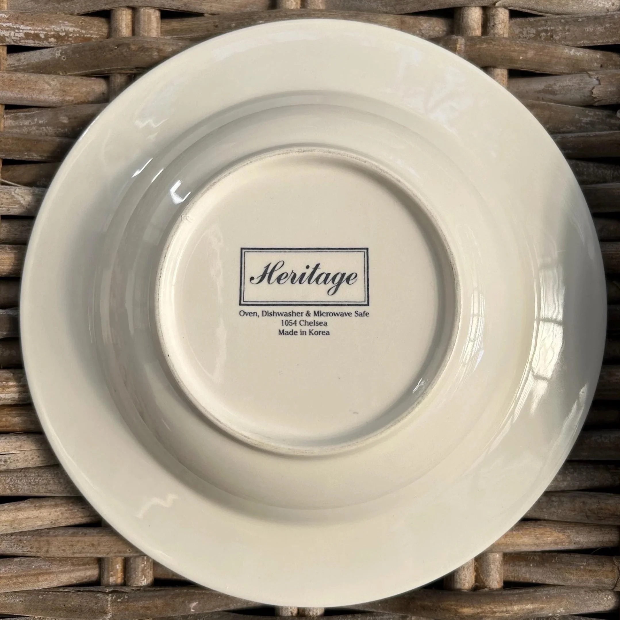 Base of bowl showing Heritage branding and origin (Korea)