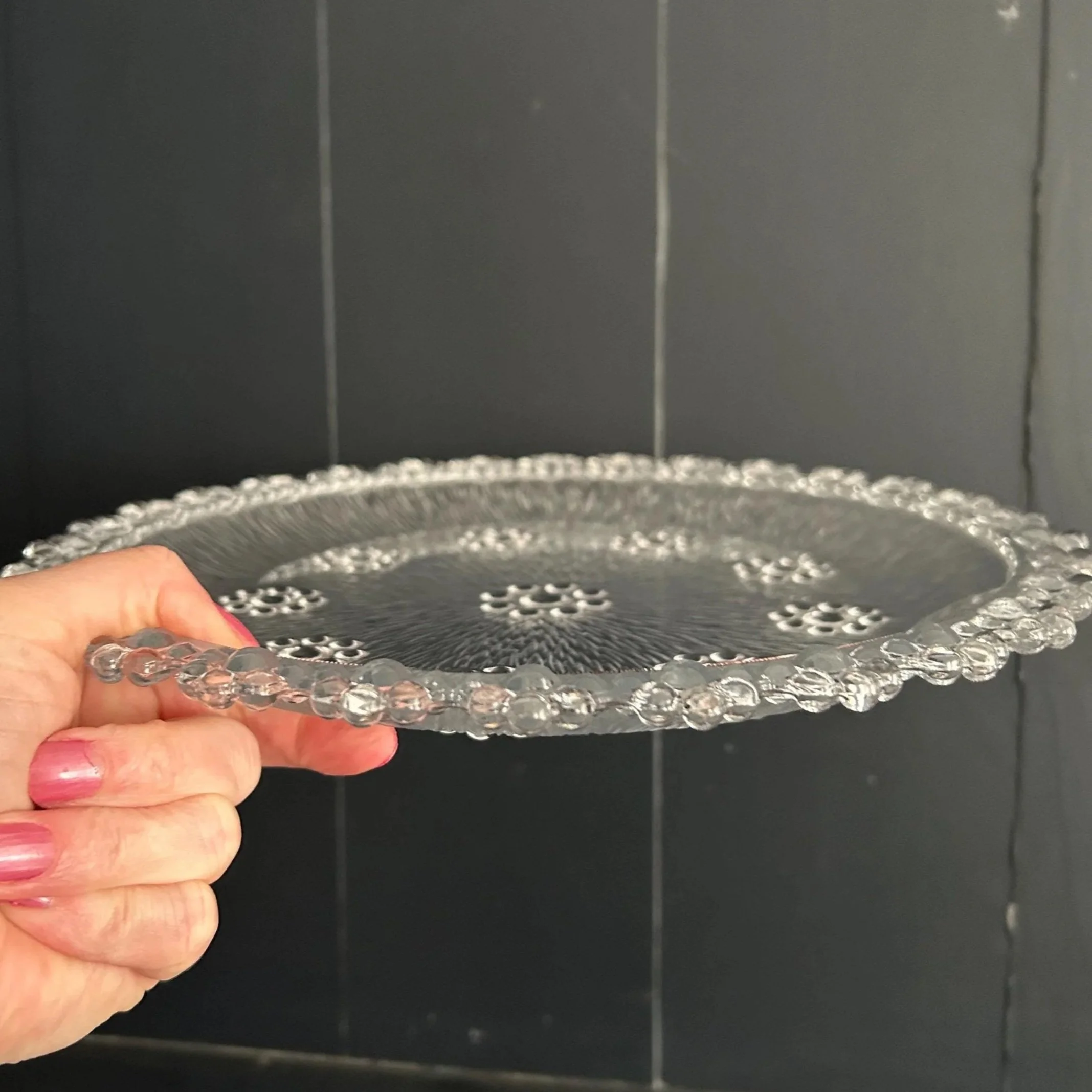 Side angle of the platter showing the thickness and raised rim detail