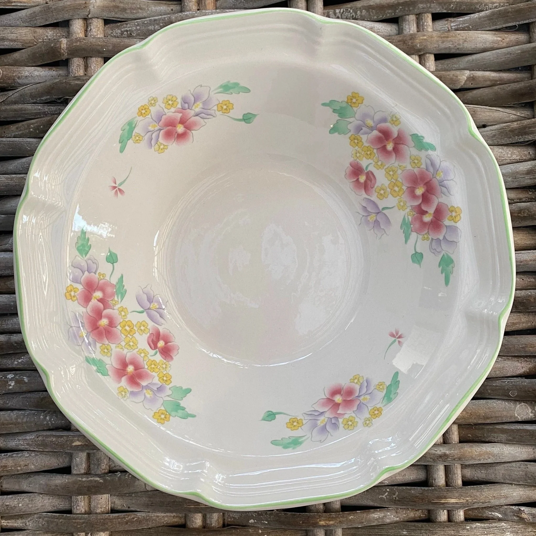 Full top-down view of Hankook serving bowl showing floral pattern and rim