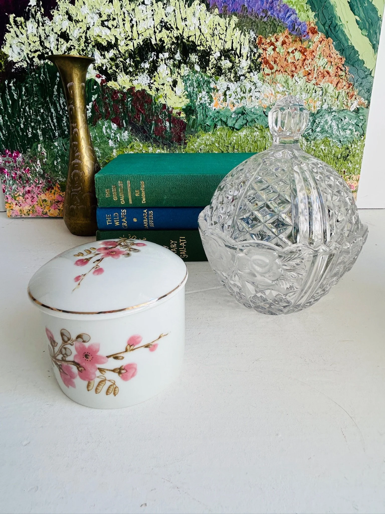 schmidt-brasil-porcelain-pot-styled-with-crystal-jar--styled-arrangement-a.jpg