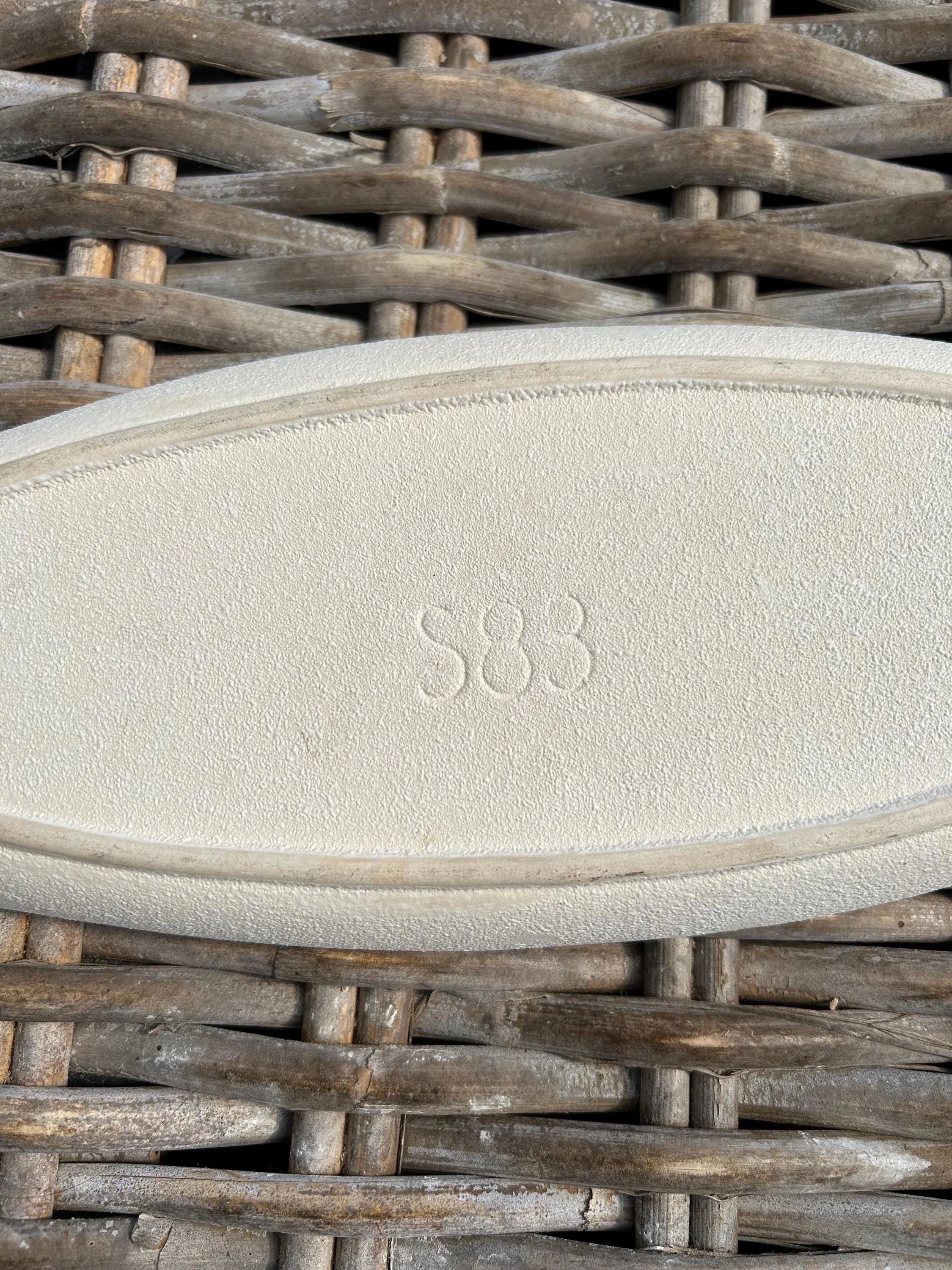 Underside of tray stamped with “S83”