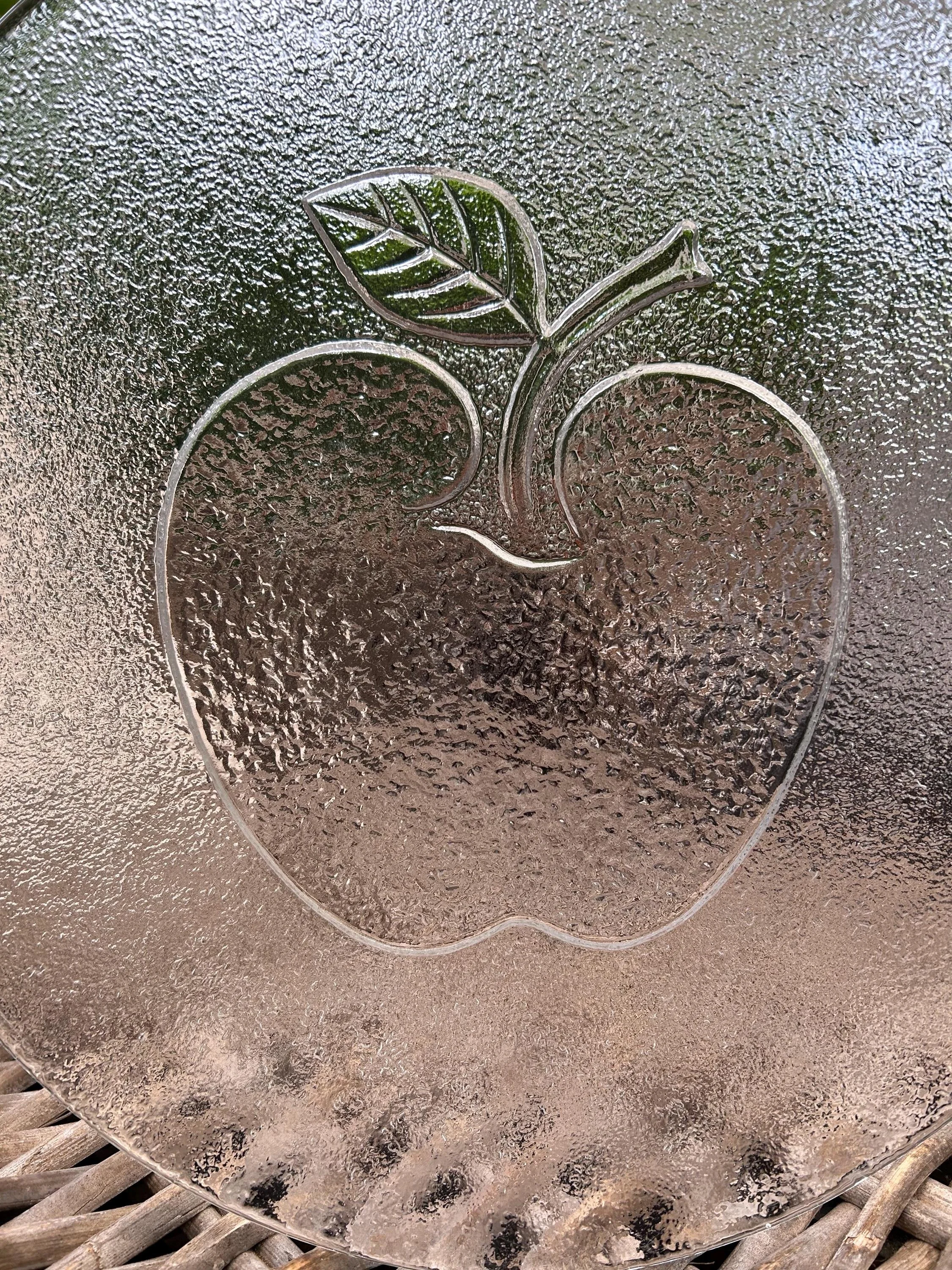 Close-up of apple design and textured ice glass finish