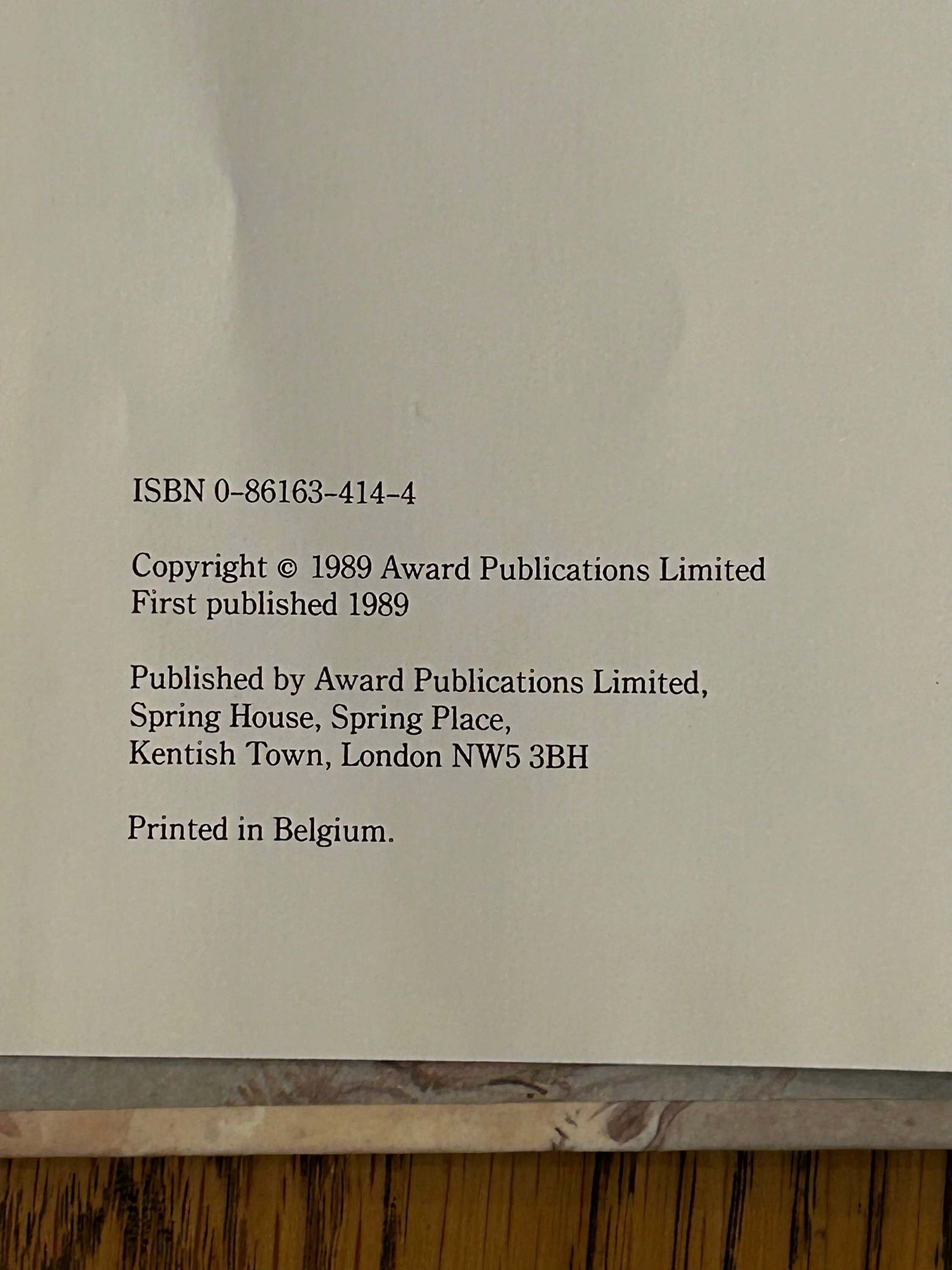 Title page showing copyright and publishing info from Award Publications, 1989