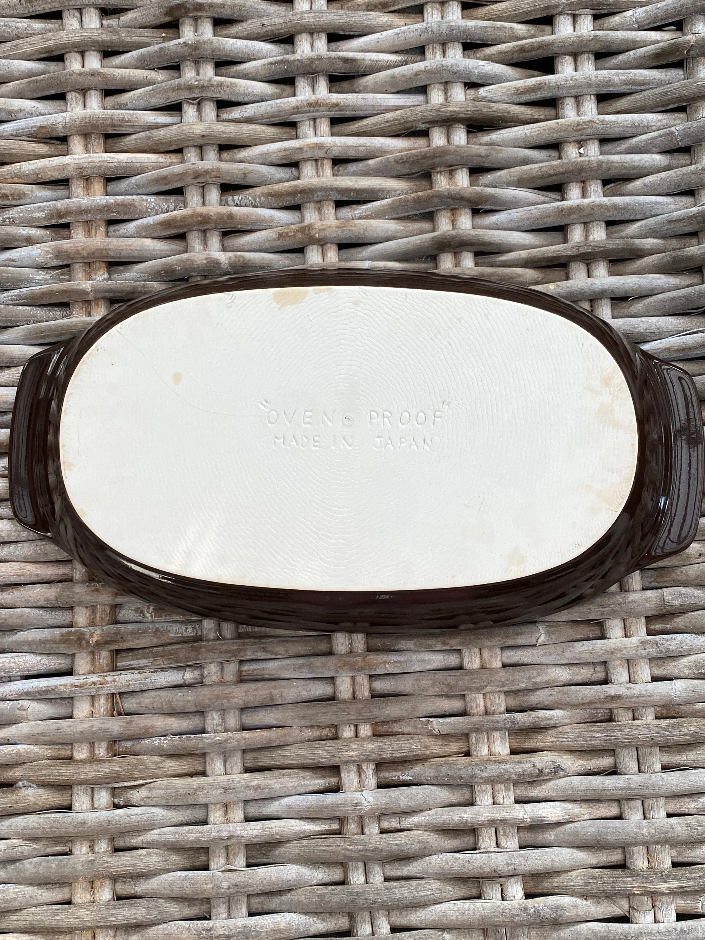 Full underside of dish with stamp “Oven Proof Made in Japan”