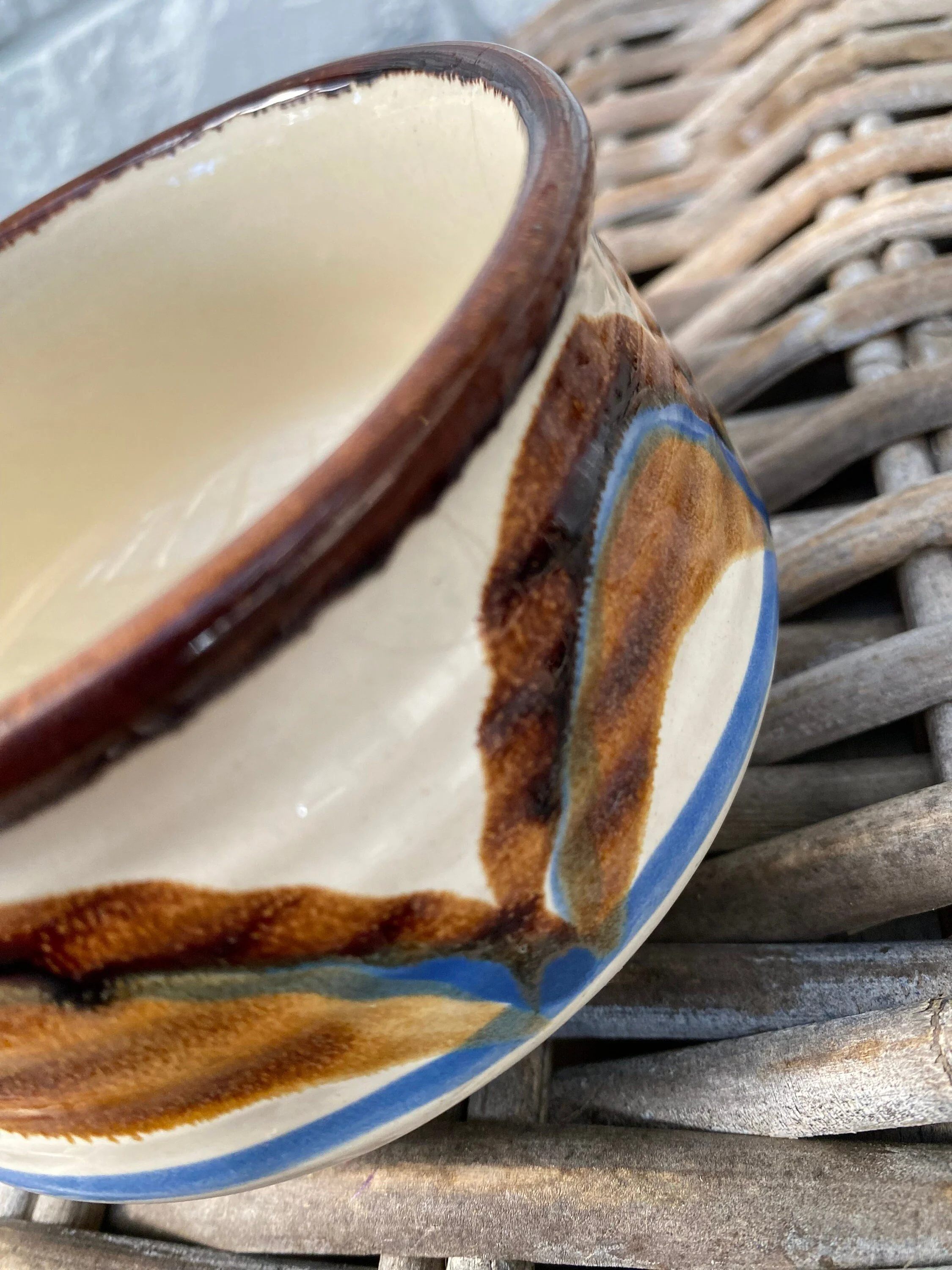 Close-up of the Tramore pattern and glazed rim detail on the side of the bowl