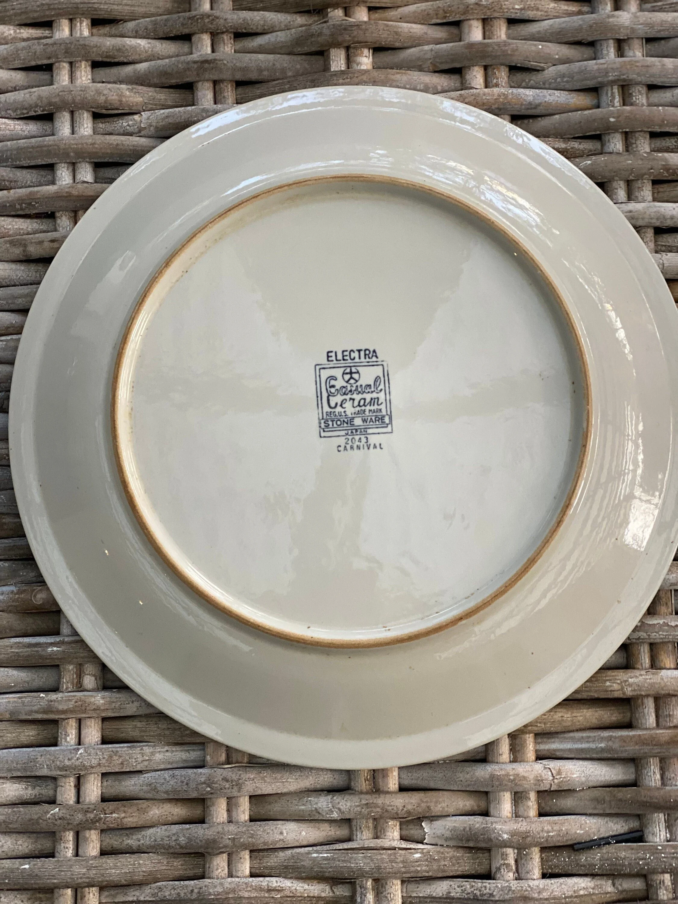 Full back view with maker’s mark and foot ring