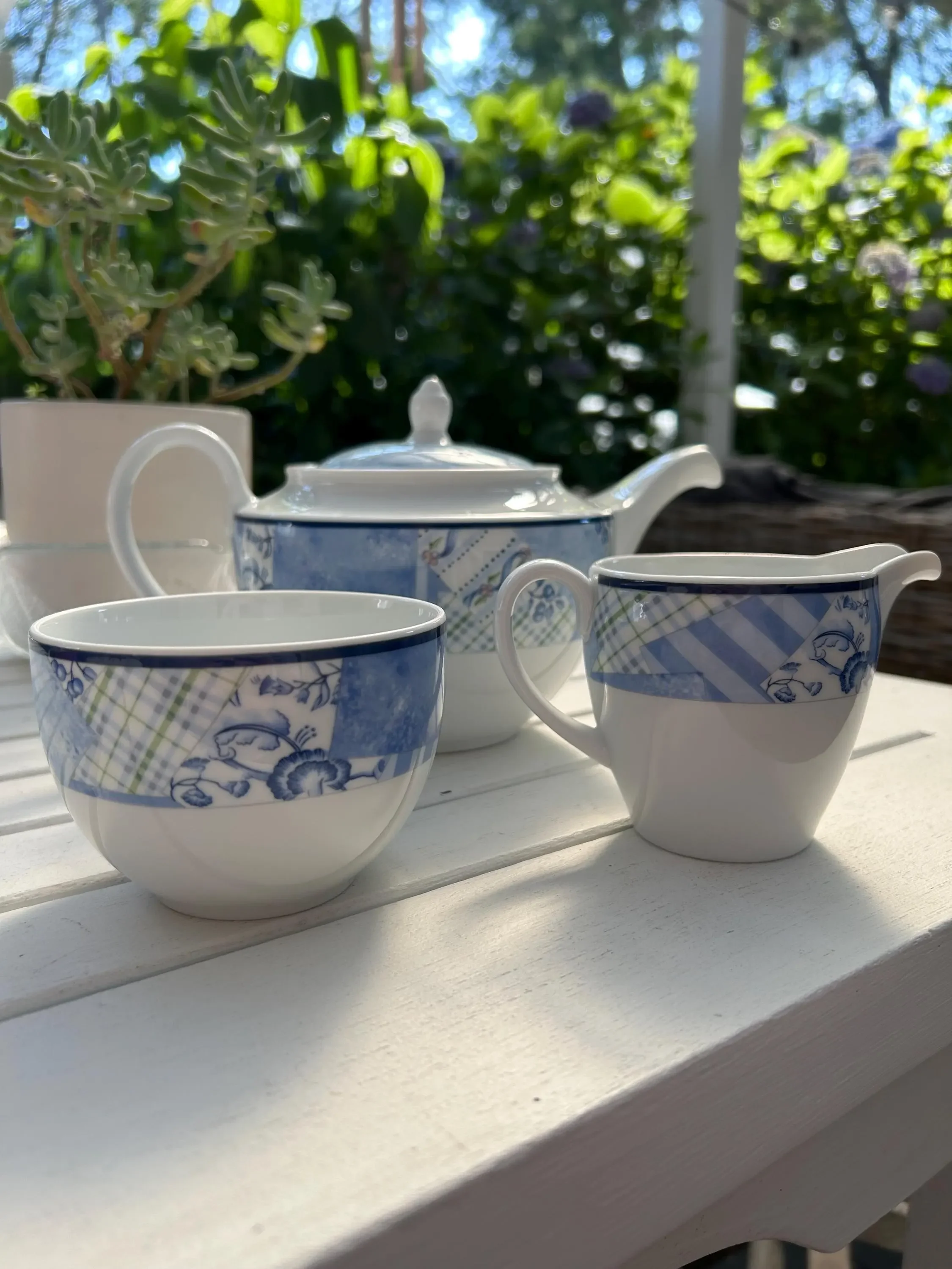 Wedgwood Home Indigo Teapot Set