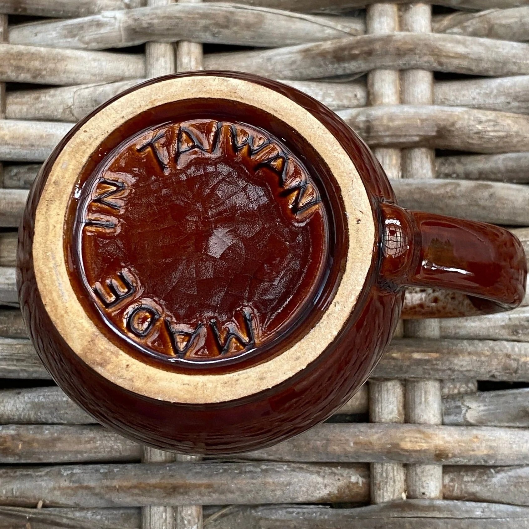 Underside showing “Made in Taiwan” stamp clearly embossed