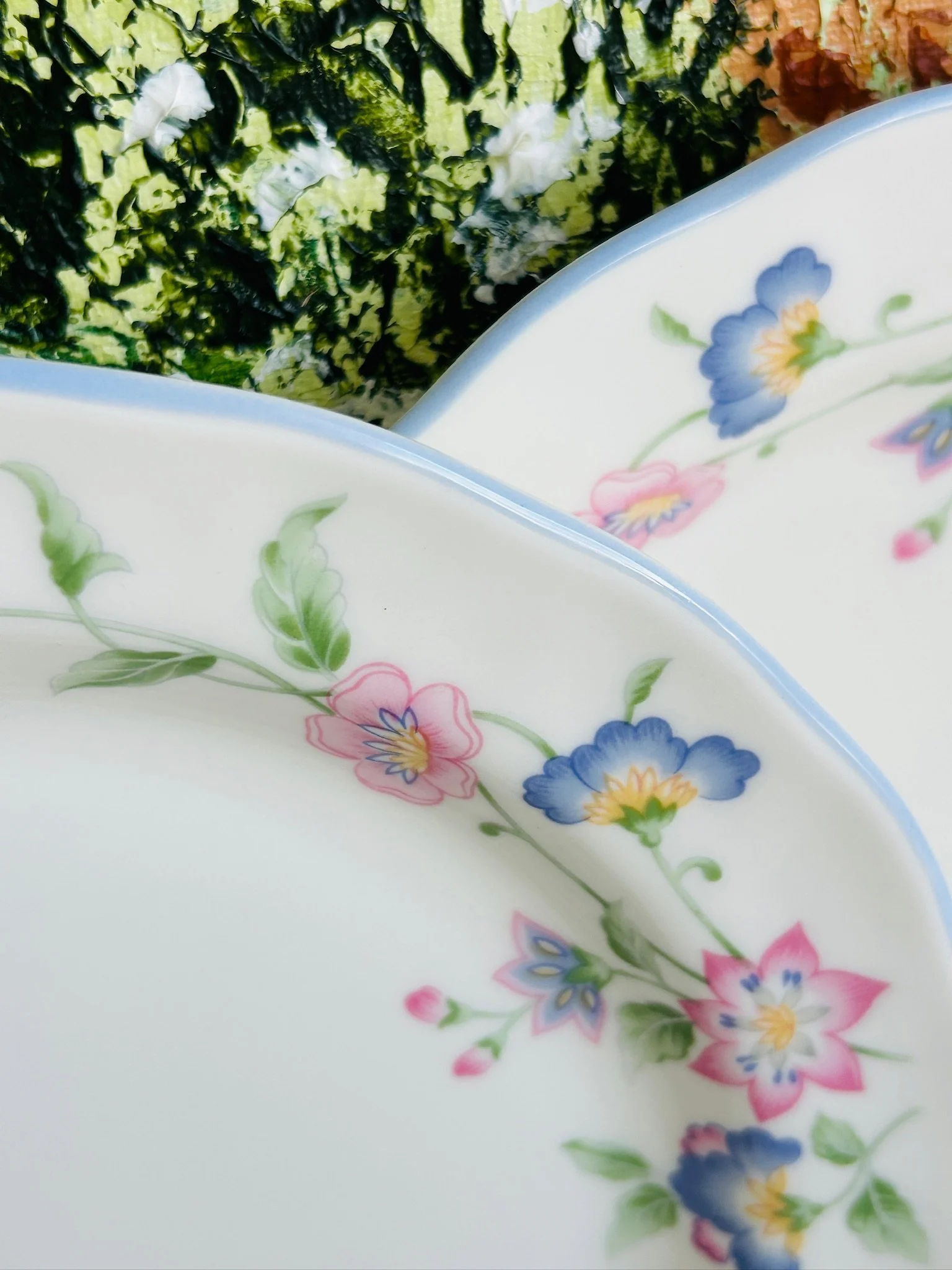 royal-doulton-fine-china-dinner-plate--group-shot-offset-angles.jpg