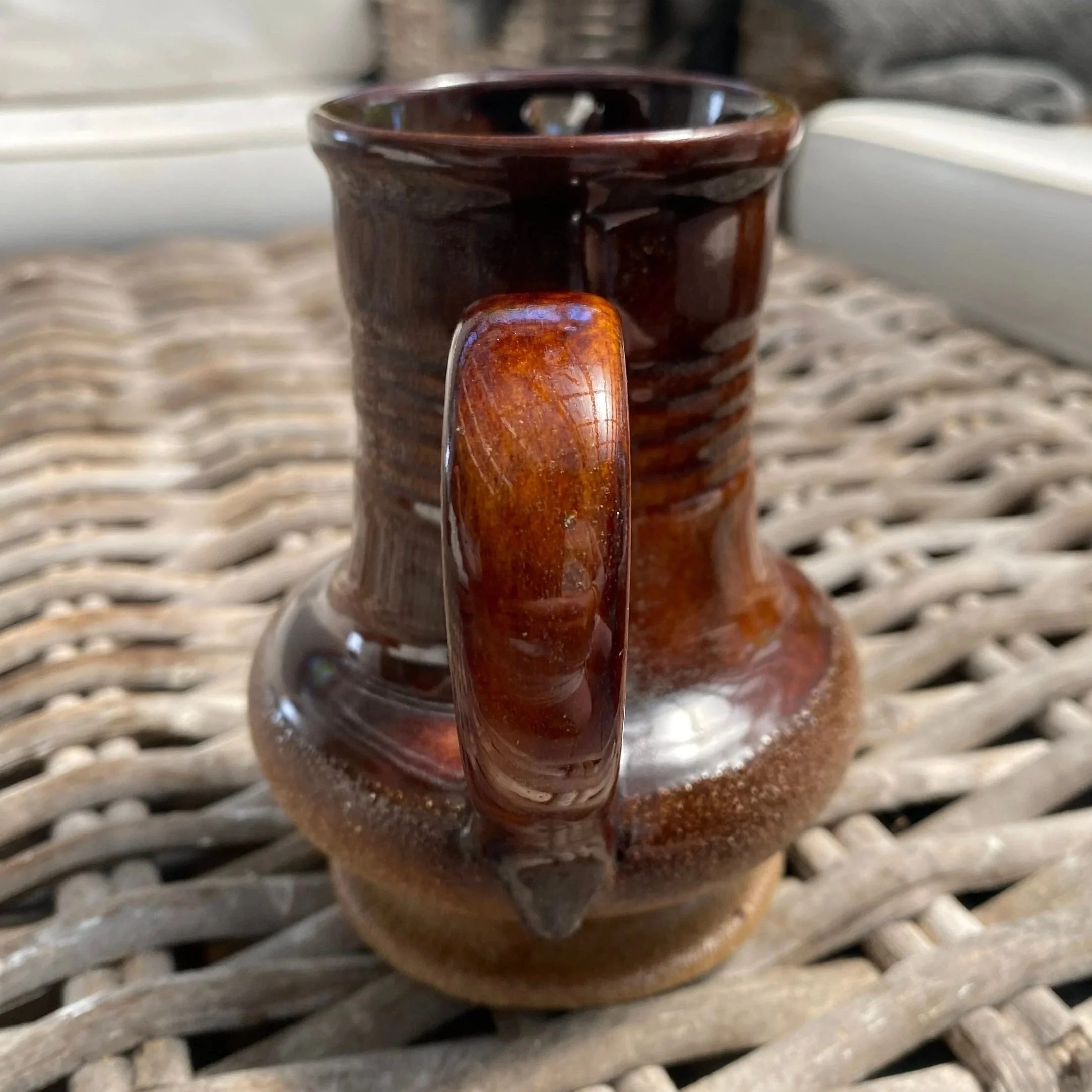 Rear centre view of the handle with soft natural light background