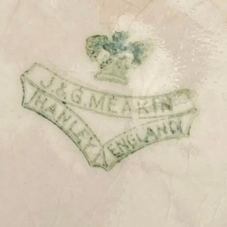 Close-up of J&G Meakin backstamp on base
