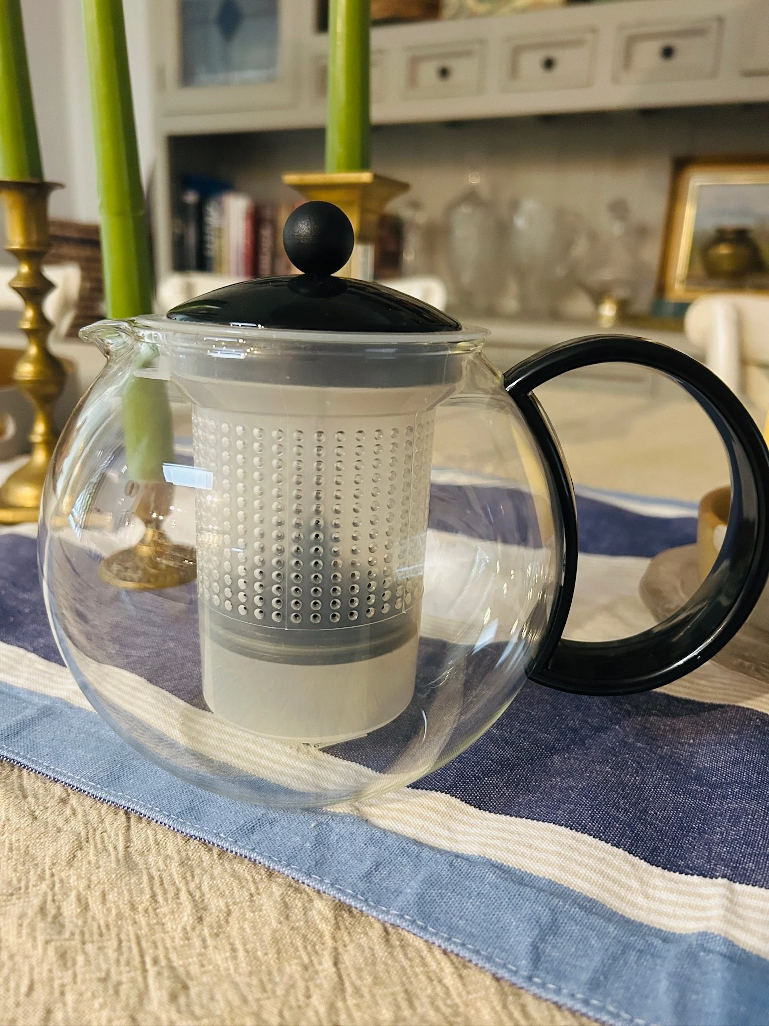 bodum-assam-glass-teapot-tea-infuser-black-lid-18.jpg
