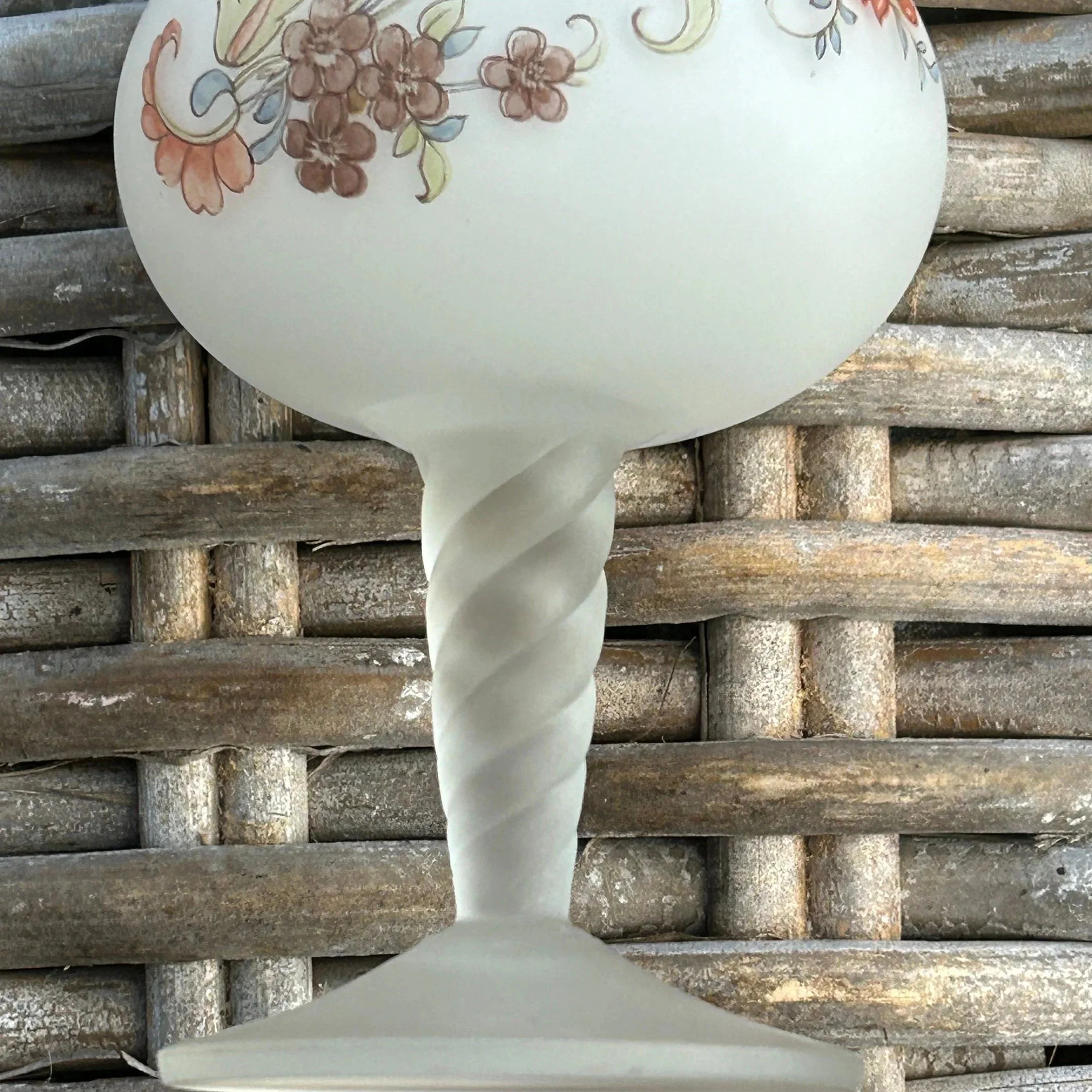 Detailed shot of the twisted pedestal stem