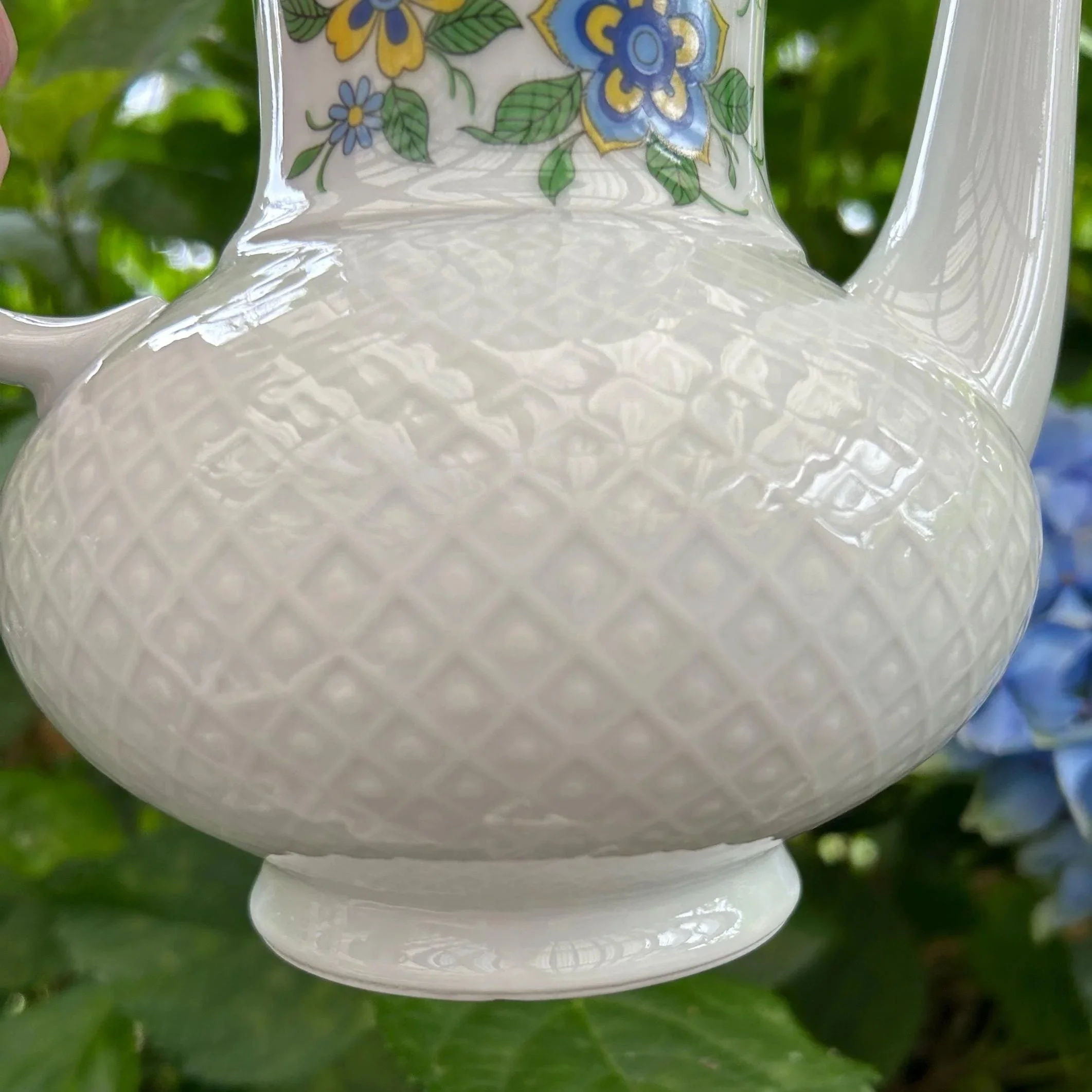 Close-up of lower half, showing diamond-textured porcelain