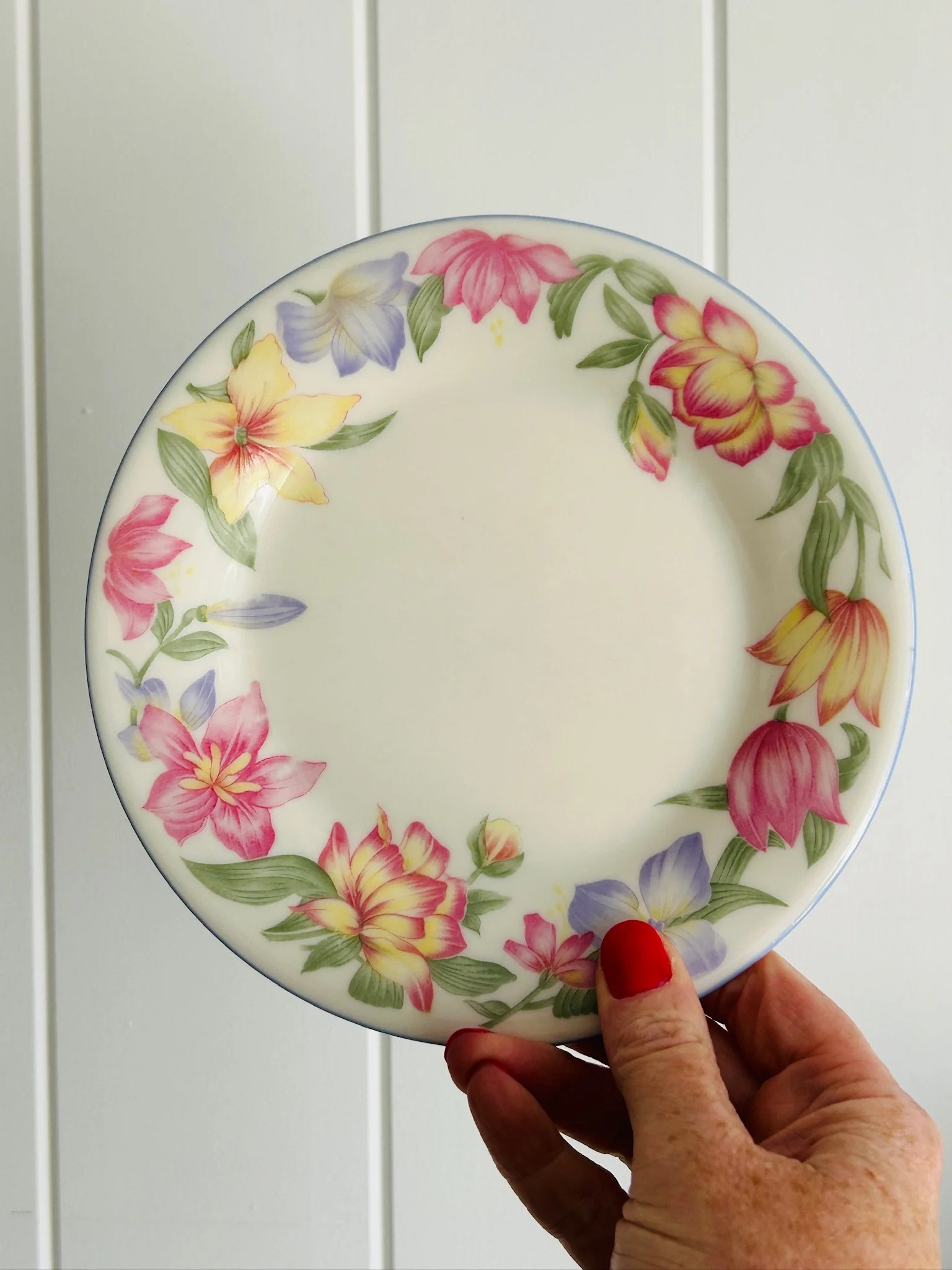 royal-doulton-blooms-side--side-plate-view-d.jpg