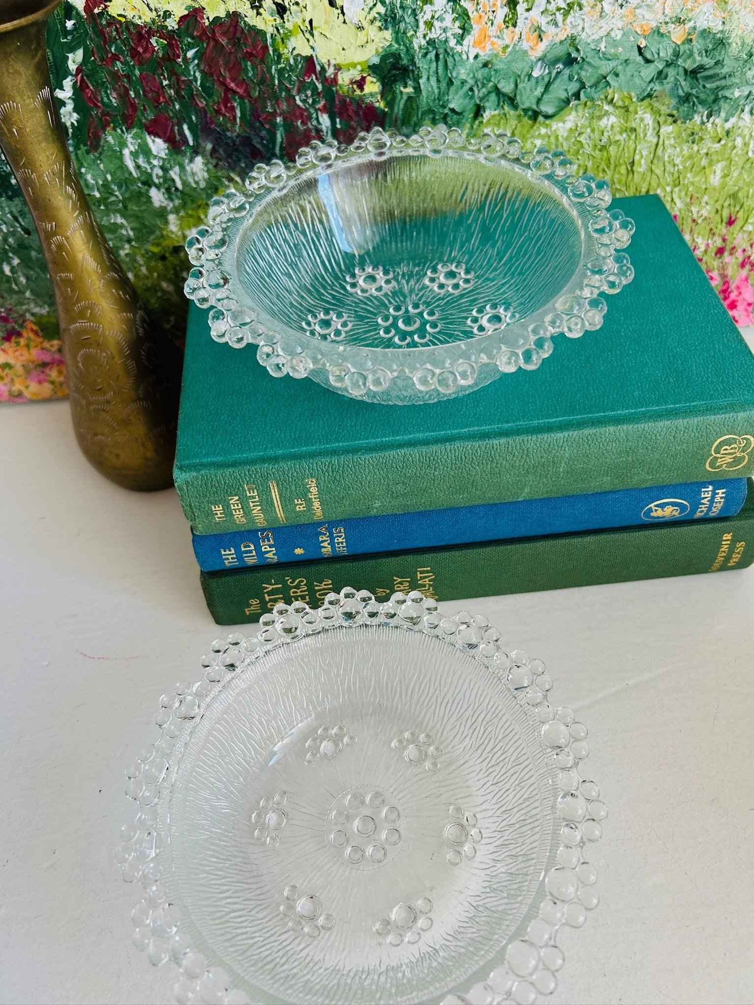 vintage-glass-dish-bubble-dot-rim--nested-position-a.jpg