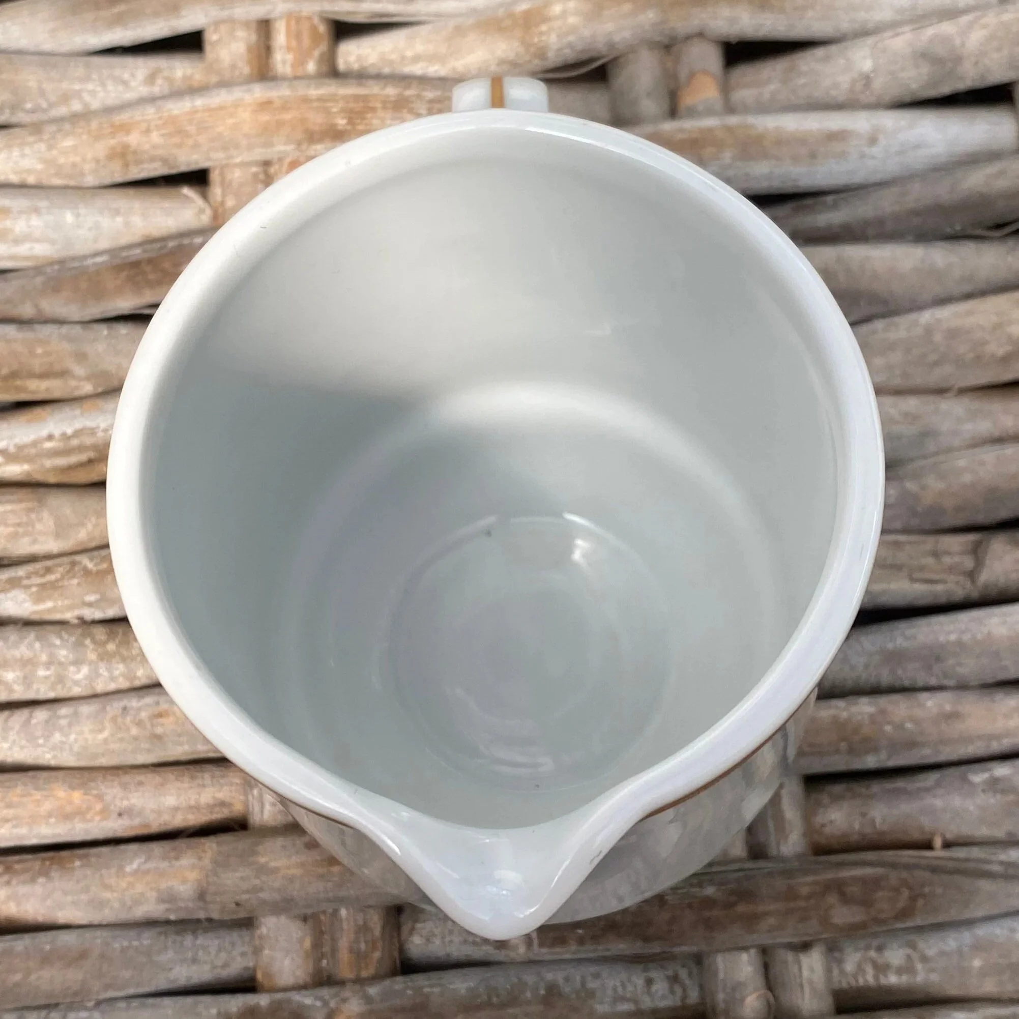 Top-down view of interior – clean with rounded walls