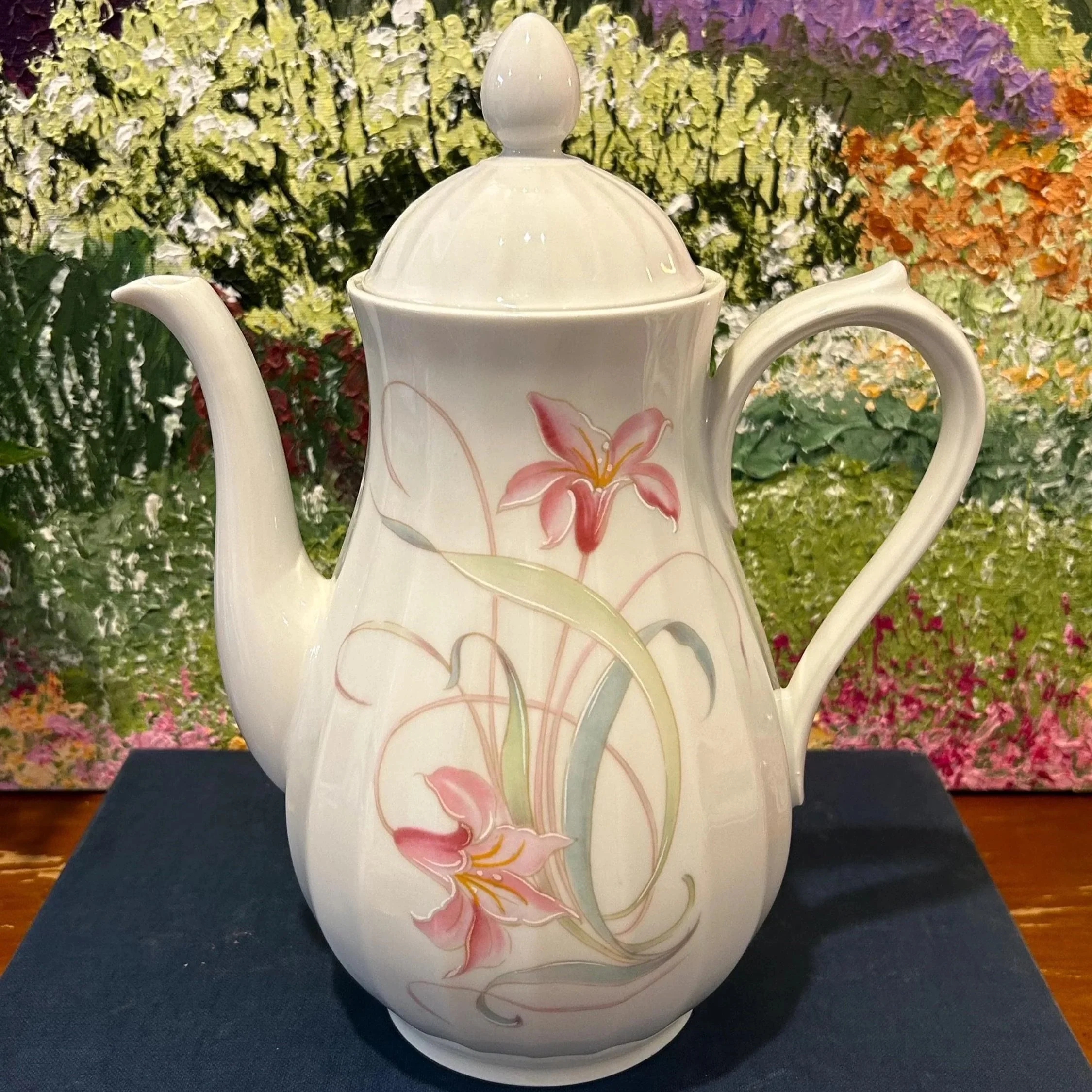 Vintage Creidlitz Bavaria porcelain teapot with pink lily floral motif. Made in Germany. Elegant, collectible, and ideal for high tea or display