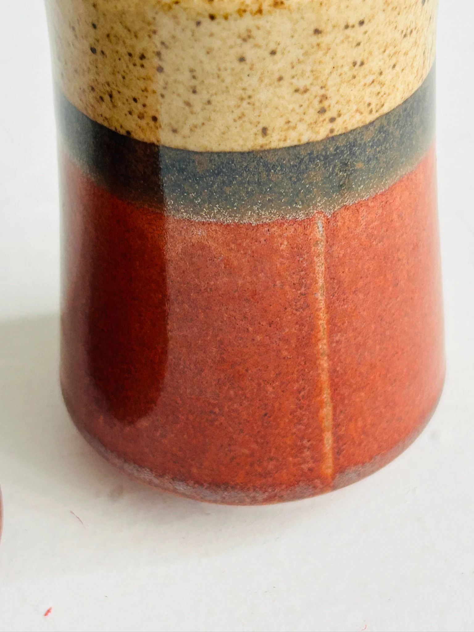 vintage-stoneware-salt-pepper-shakers-red-dark-glaze-speckled-tops-07.jpg