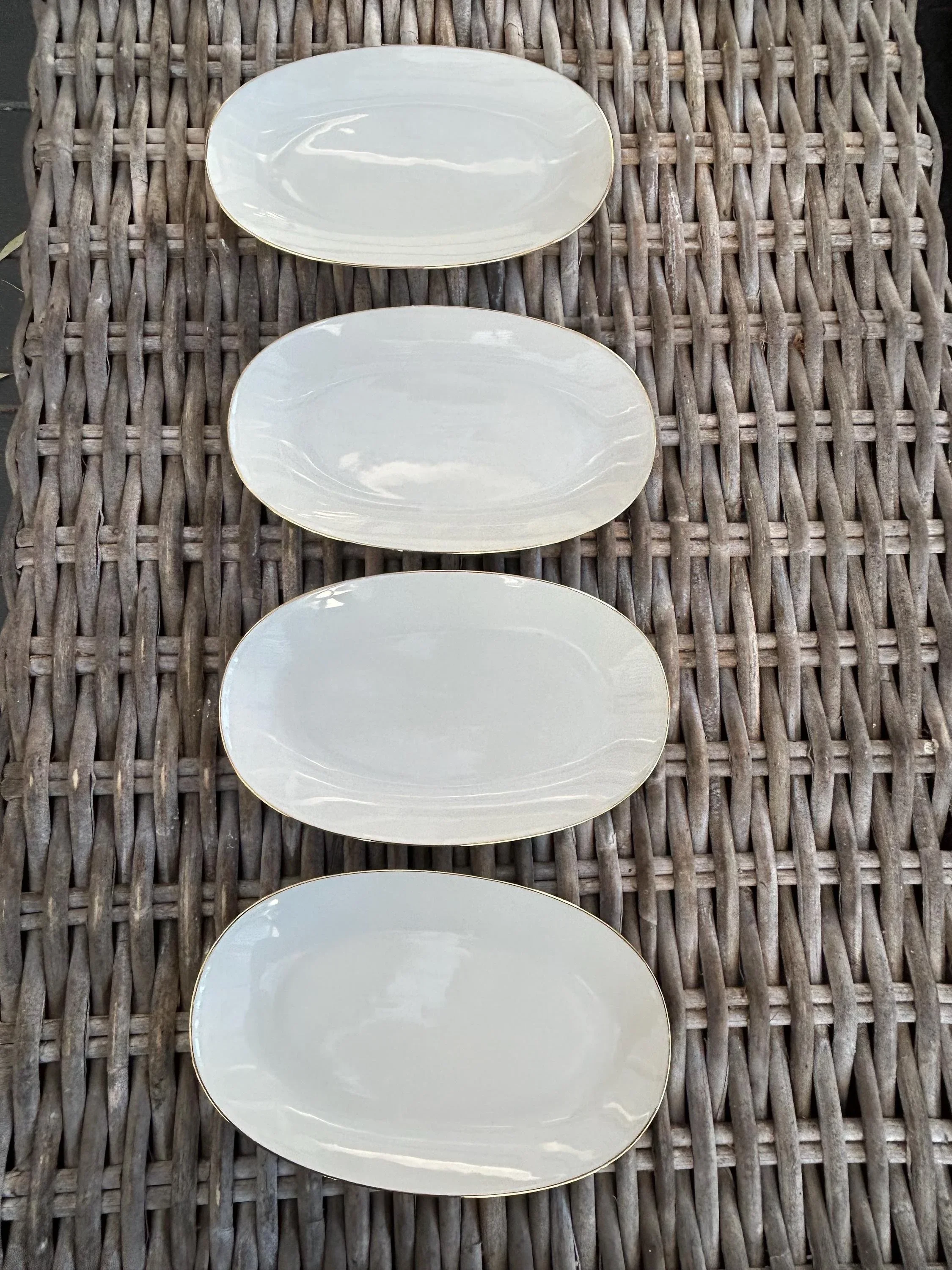 Schirnding Bavaria Oval Plates – Set of 4 Mid-Century Porcelain with Gold Trim