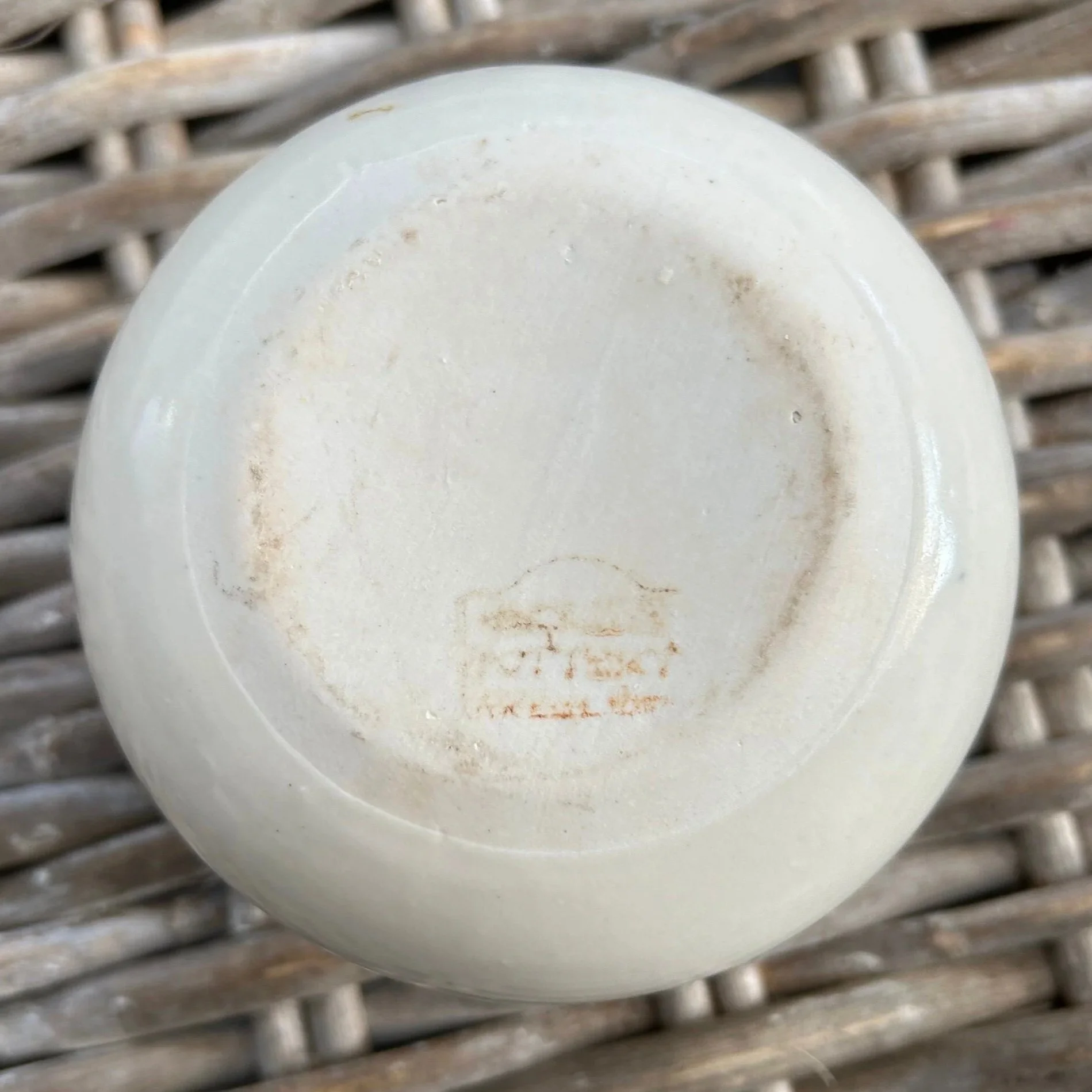 Underside of bowl showing stamped base mark