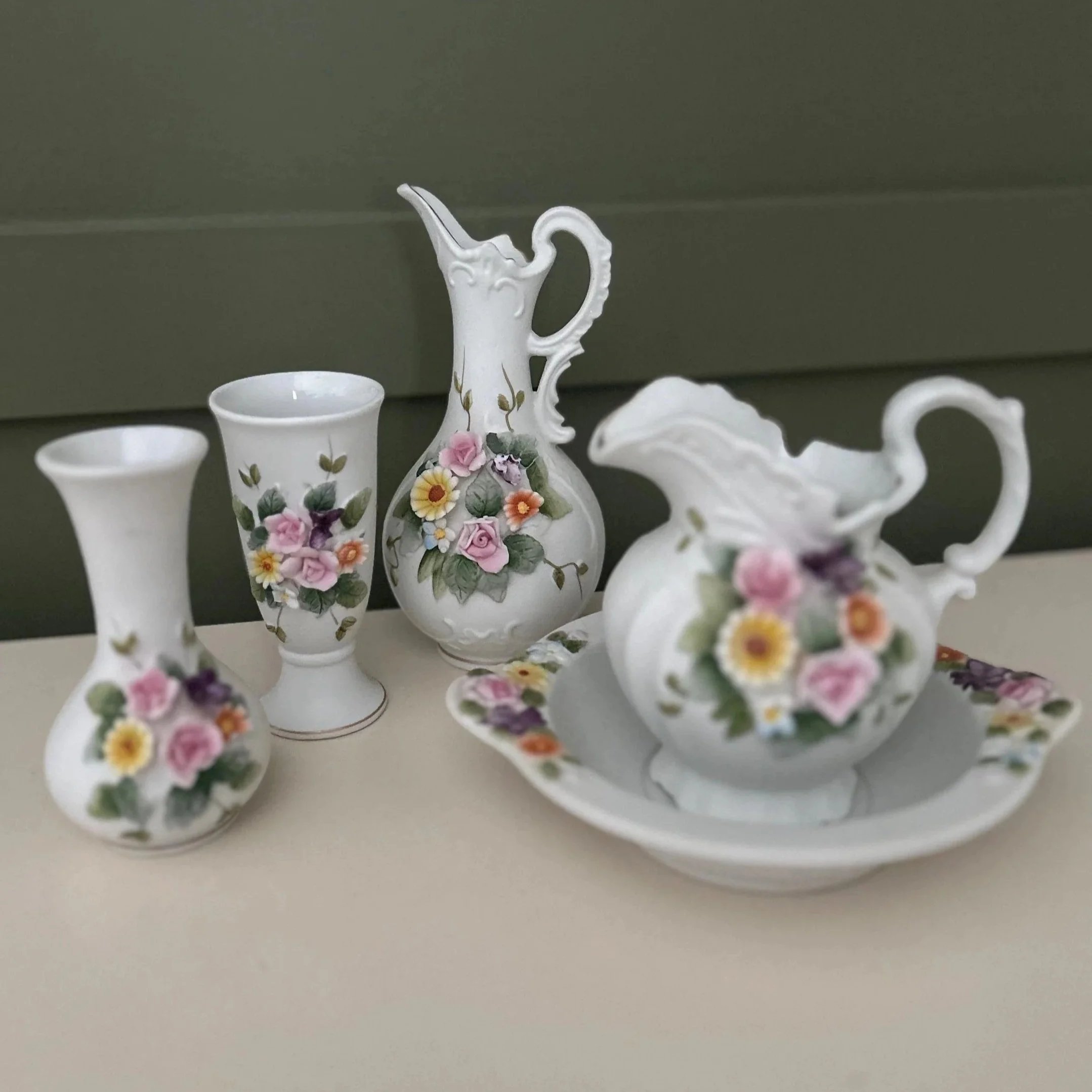 Full 5-piece Lefton floral ceramic chamber set including pitcher, bowl, and vases