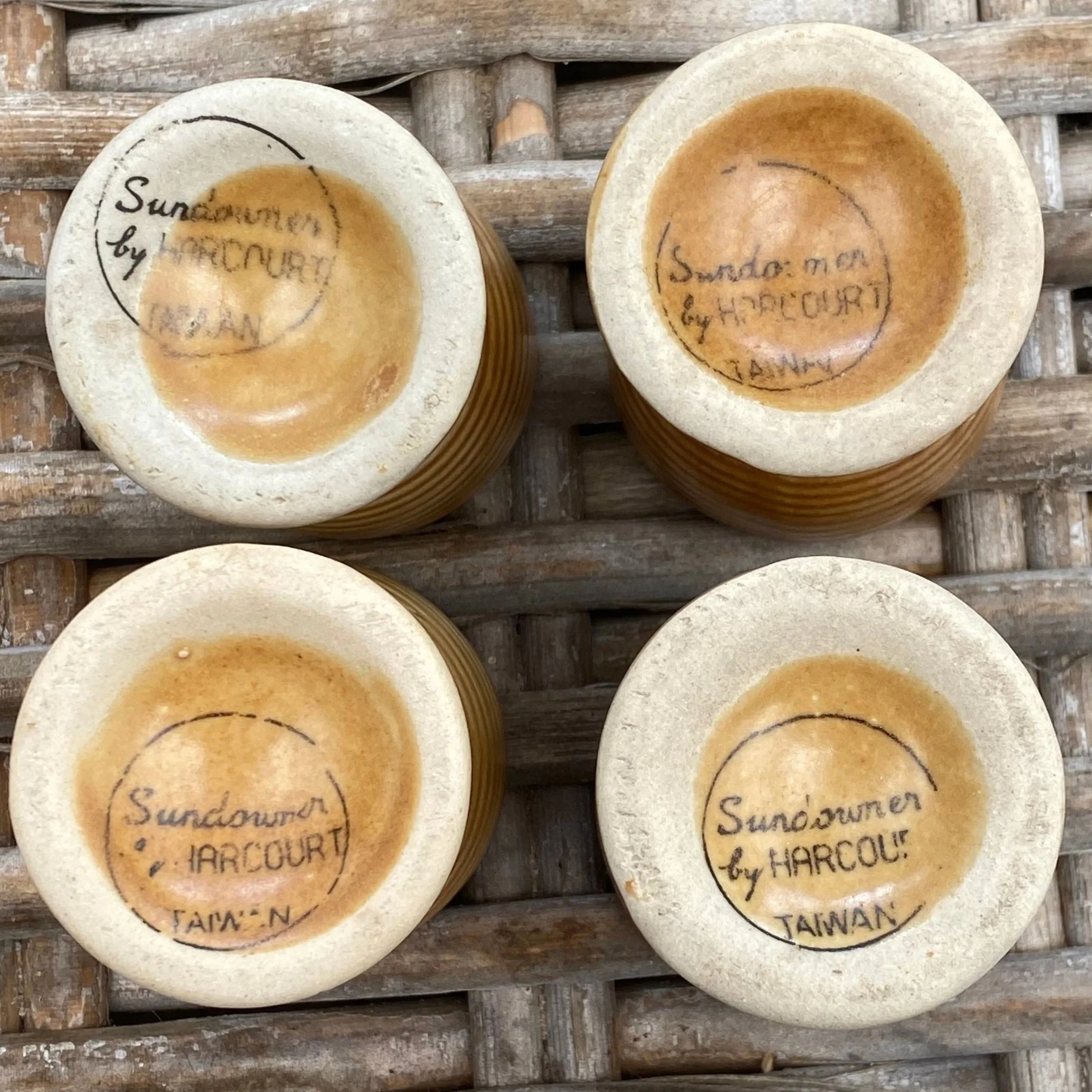 Base markings showing “Sundowner by Harcourt Taiwan” stamps