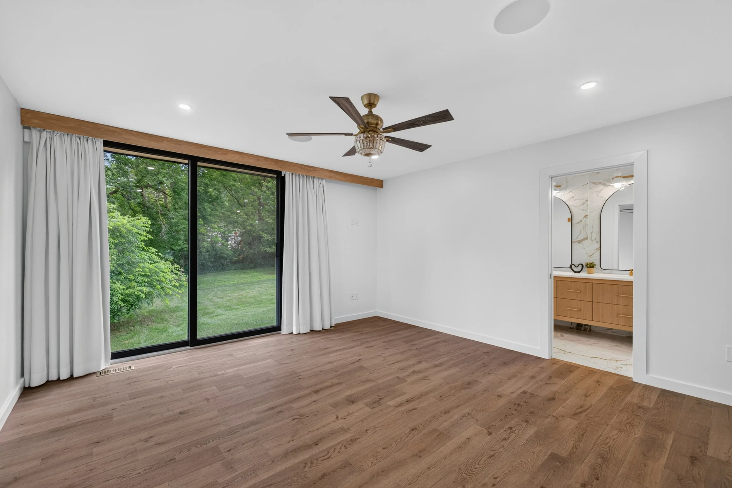 64 152 St Andrews St N.jpg