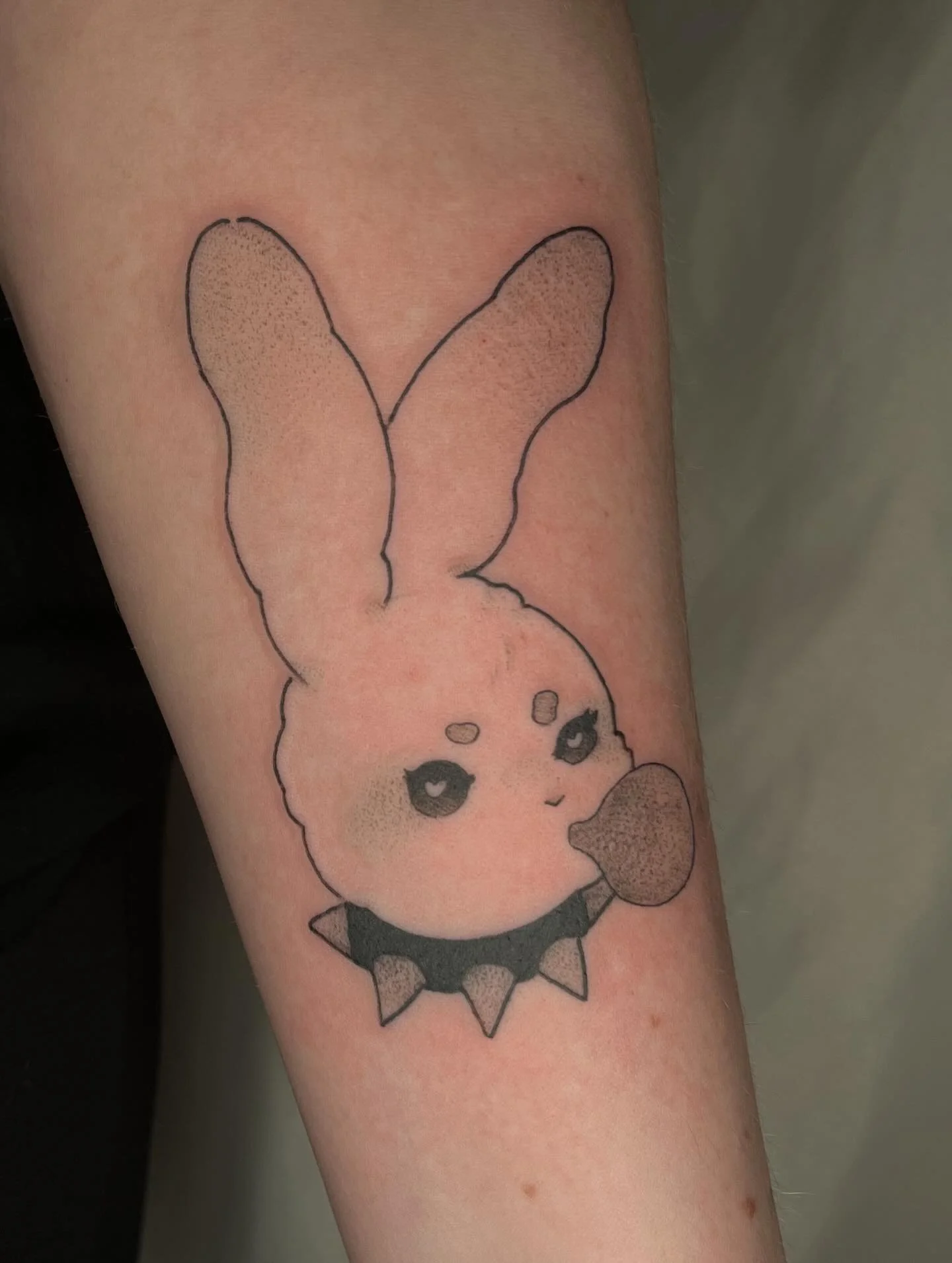 swaggy lil&rsquo; bunny for friday the 13th 😩 thanks for snagging this guy! 

#tattoo #tattooartist #bunny