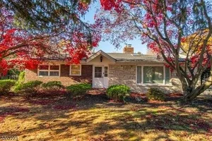 Fall Market Sell Now or Wait Until Spring in Wayne NJ