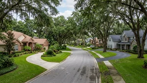 Sweetwater Oaks vs The Springs: A Real Estate Guide to Longwood, FL