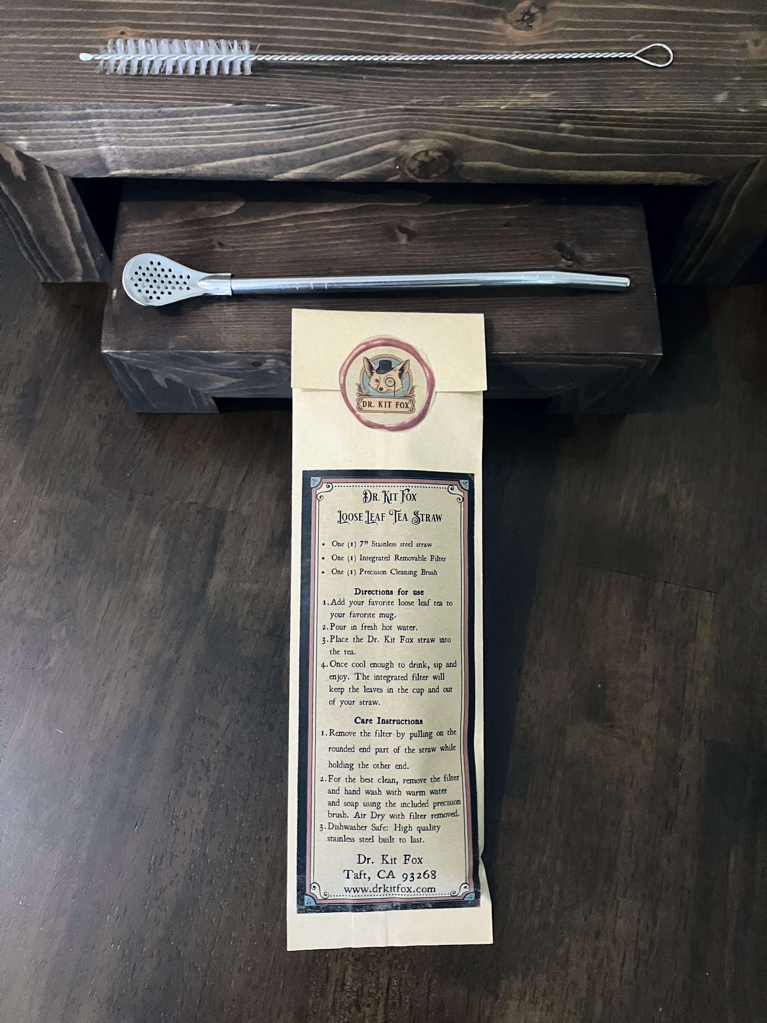 TEA STRAW BACK PACKAGING WITH STRAW AND BRUSH.jpeg