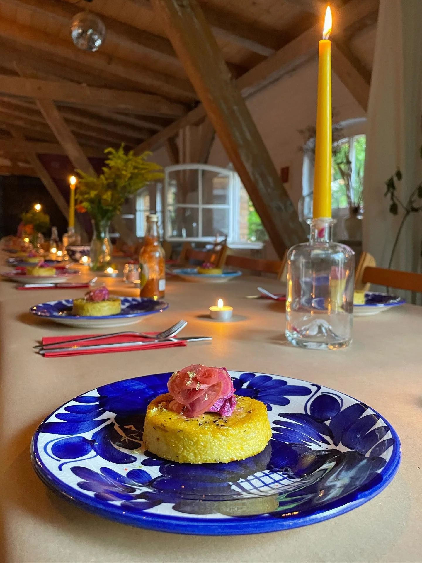catering for 34 🔥 a fiery feast concept developed for a Leo season bday, made in collaboration with @ediblealchemy.co and with the amazing kitchen support of @this.is.dju at @nourished.berlin 

a mix of spicy, smoky, hot &amp; decadent, balanced out