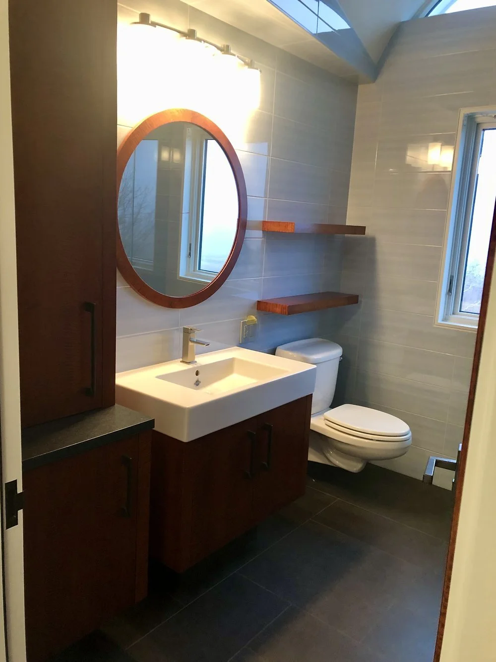 An image of The Float House.