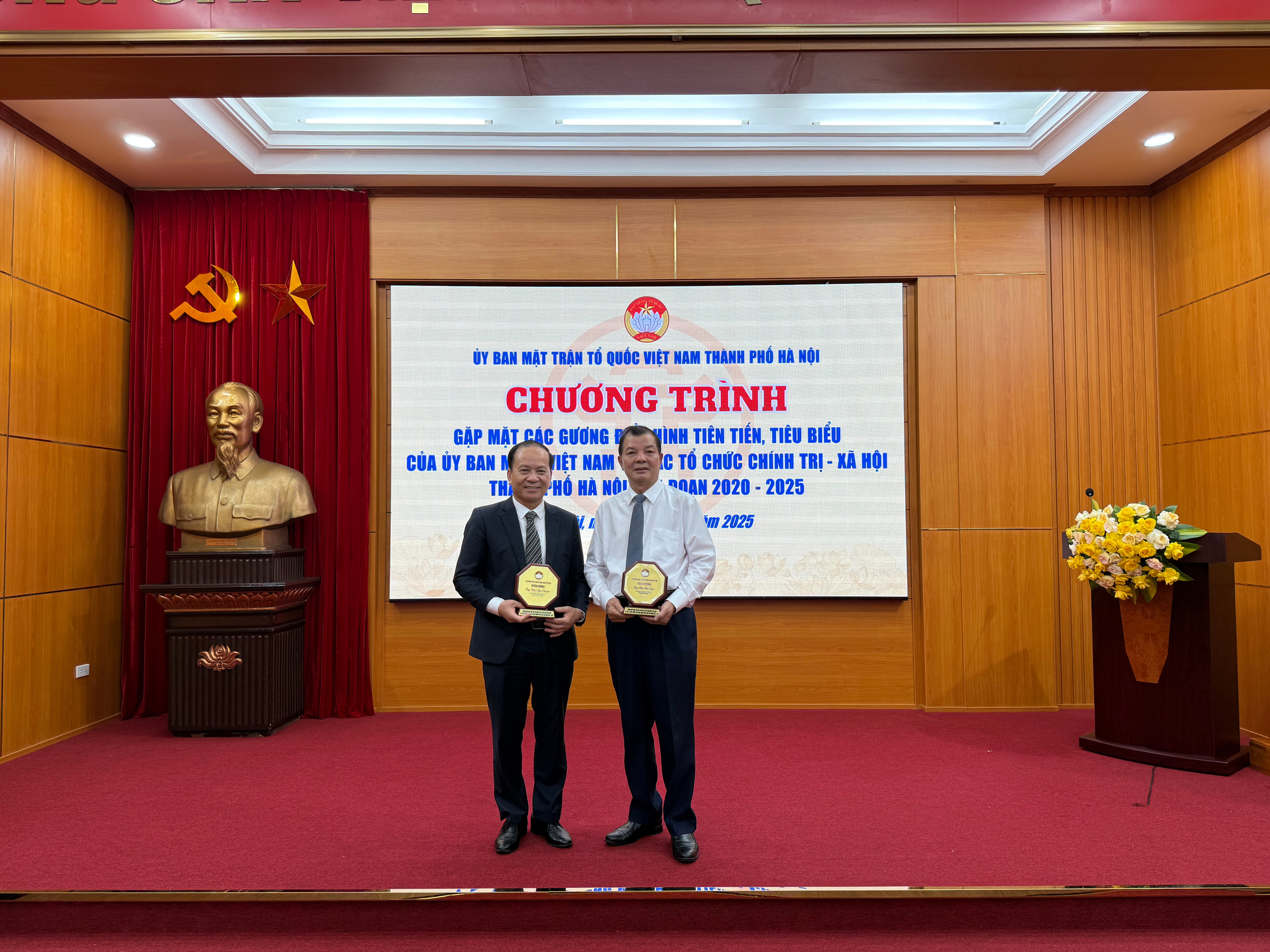 🏅 Lương y Phó Hữu Đức được Ủy ban Mặt trận Tổ quốc Việt Nam Thành phố Hà Nội tuyên dương là Gương điển hình tiên tiến giai đoạn 2020–2025
